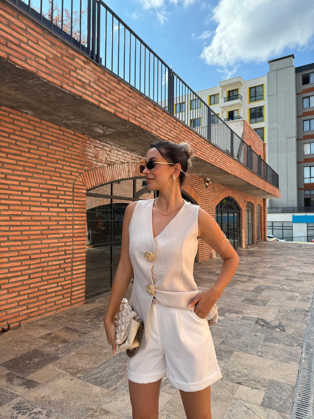 Zarina Gold Aksesuar Düğmeli Keten Vizon Yelek 070621163