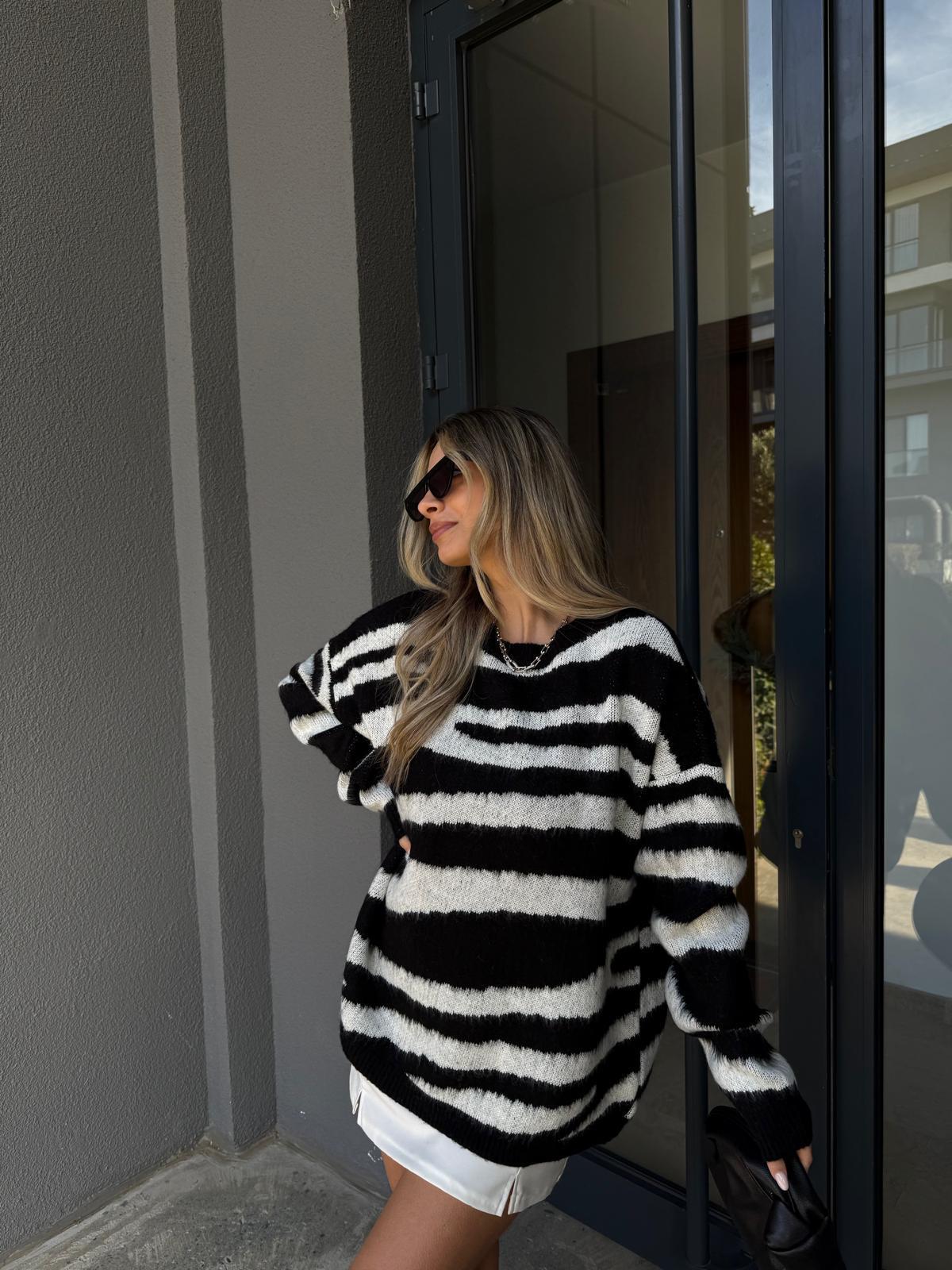 Zebra Desen Soft Kazak Siyah kzk2116rvd