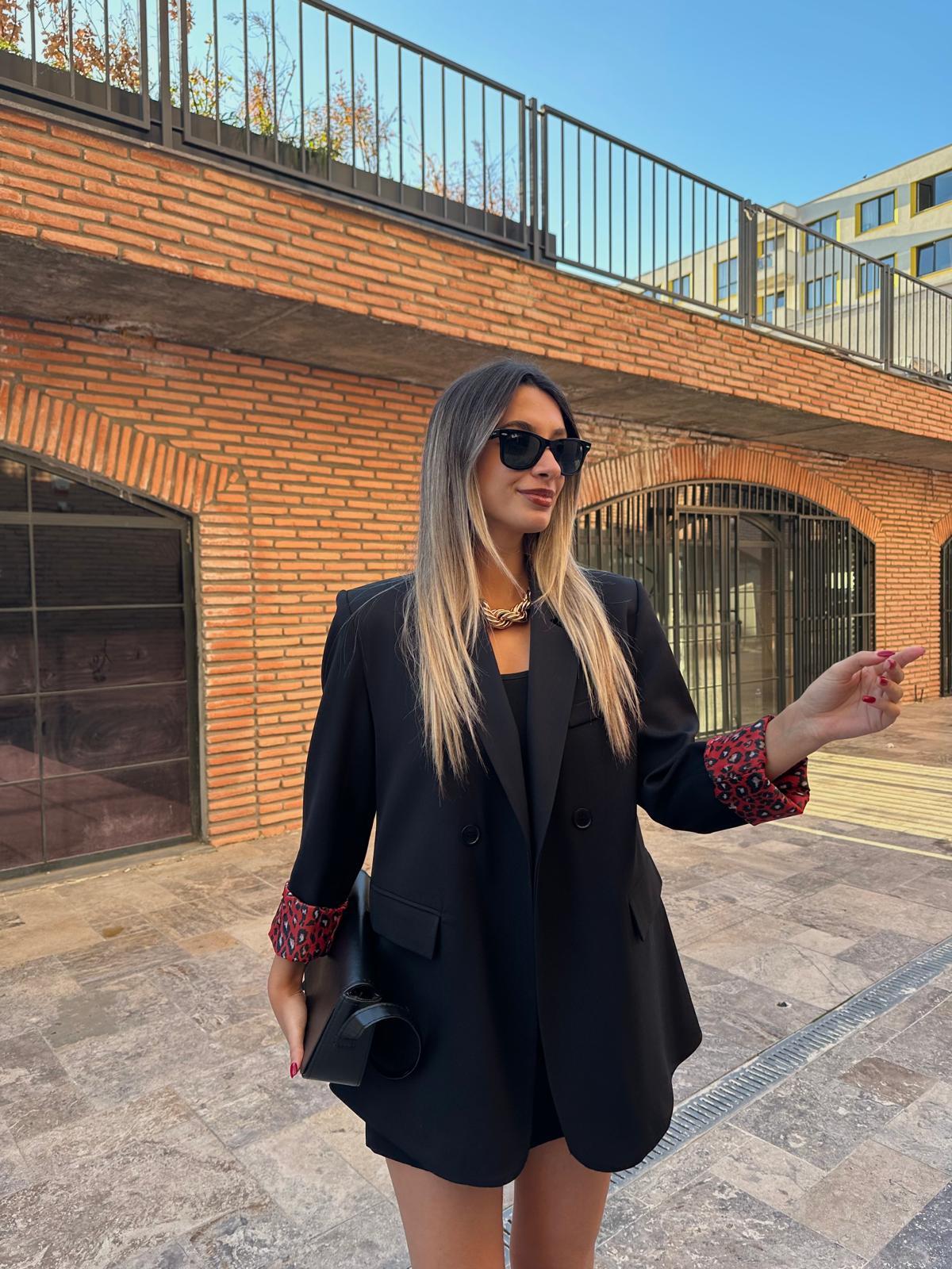 Zyra Kırmızı Leopar Astarlı Siyah Blazer Ceket bckt1096rvd
