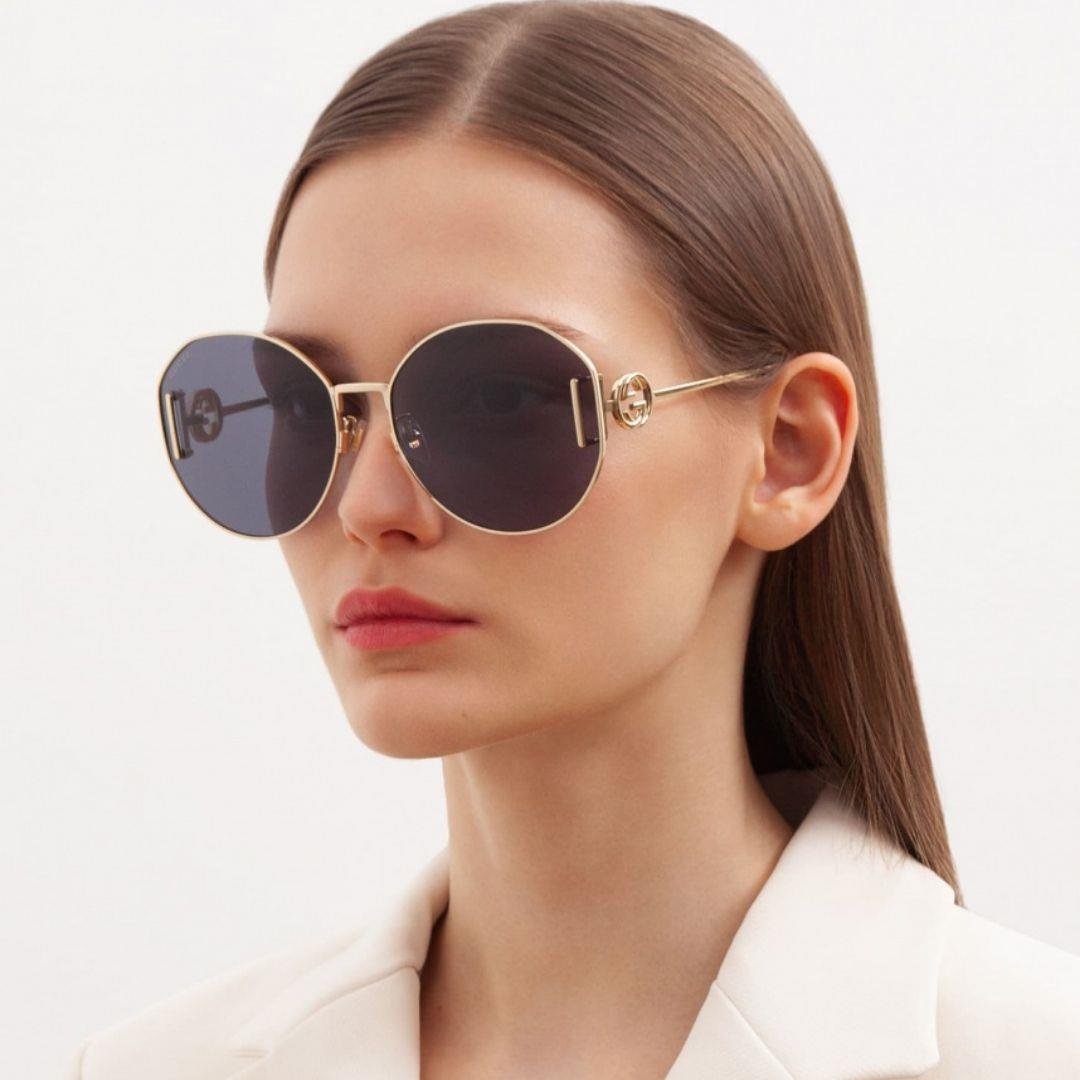 Gucci GG1206SA 002 63-18 Kadın Füme Mat Camlı Oval Altın Metal Çerçeveli Güneş Gözlüğü
