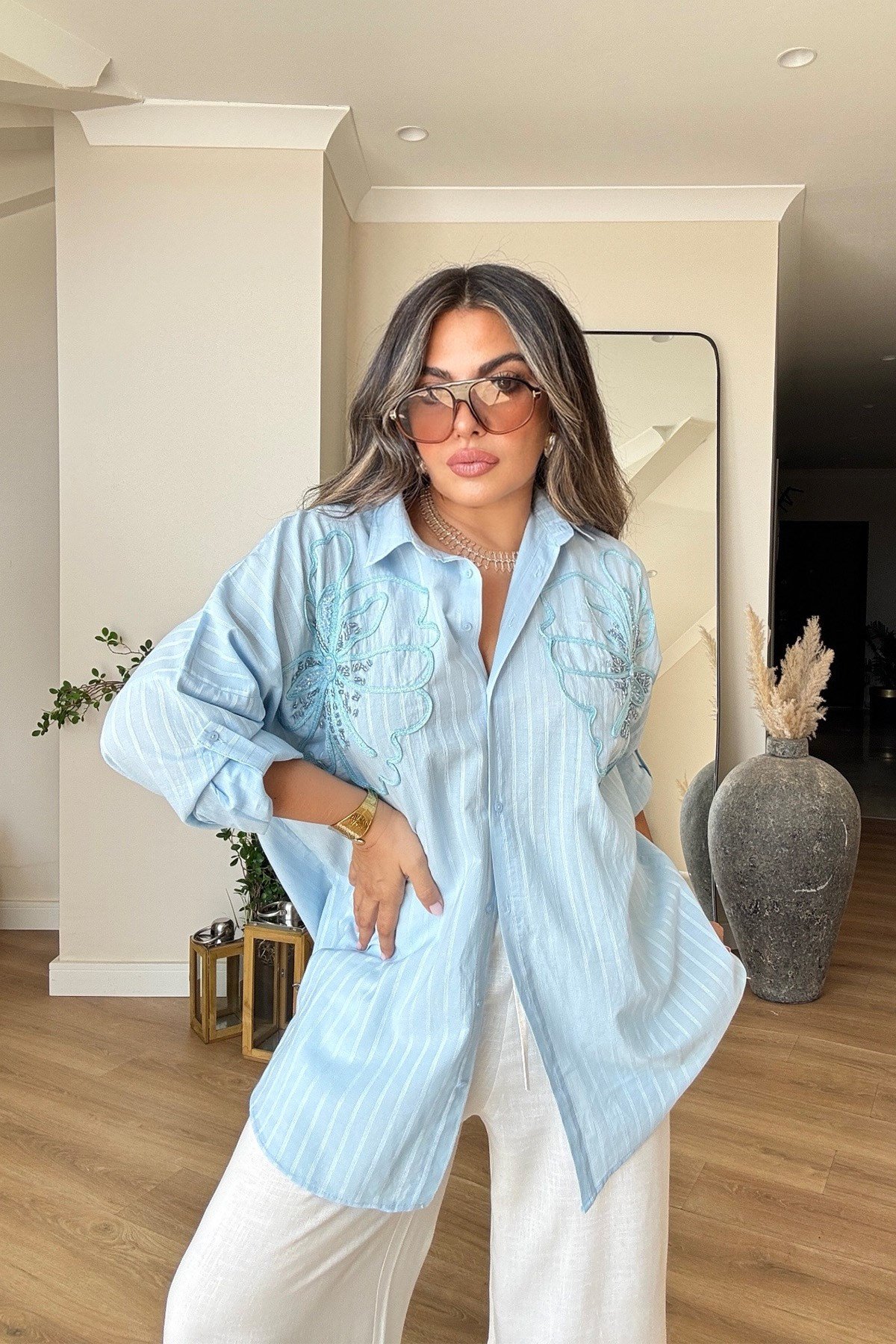 Boncuklu Çiçek Desen Çizgi Detaylı Gömlek Bebe Mavi
