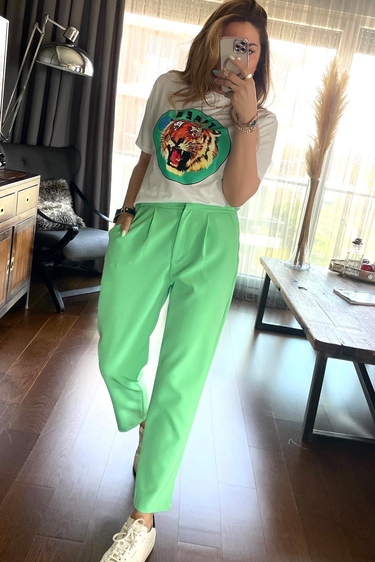 Boncuklu Kaplan Desen Tshirt Ekru