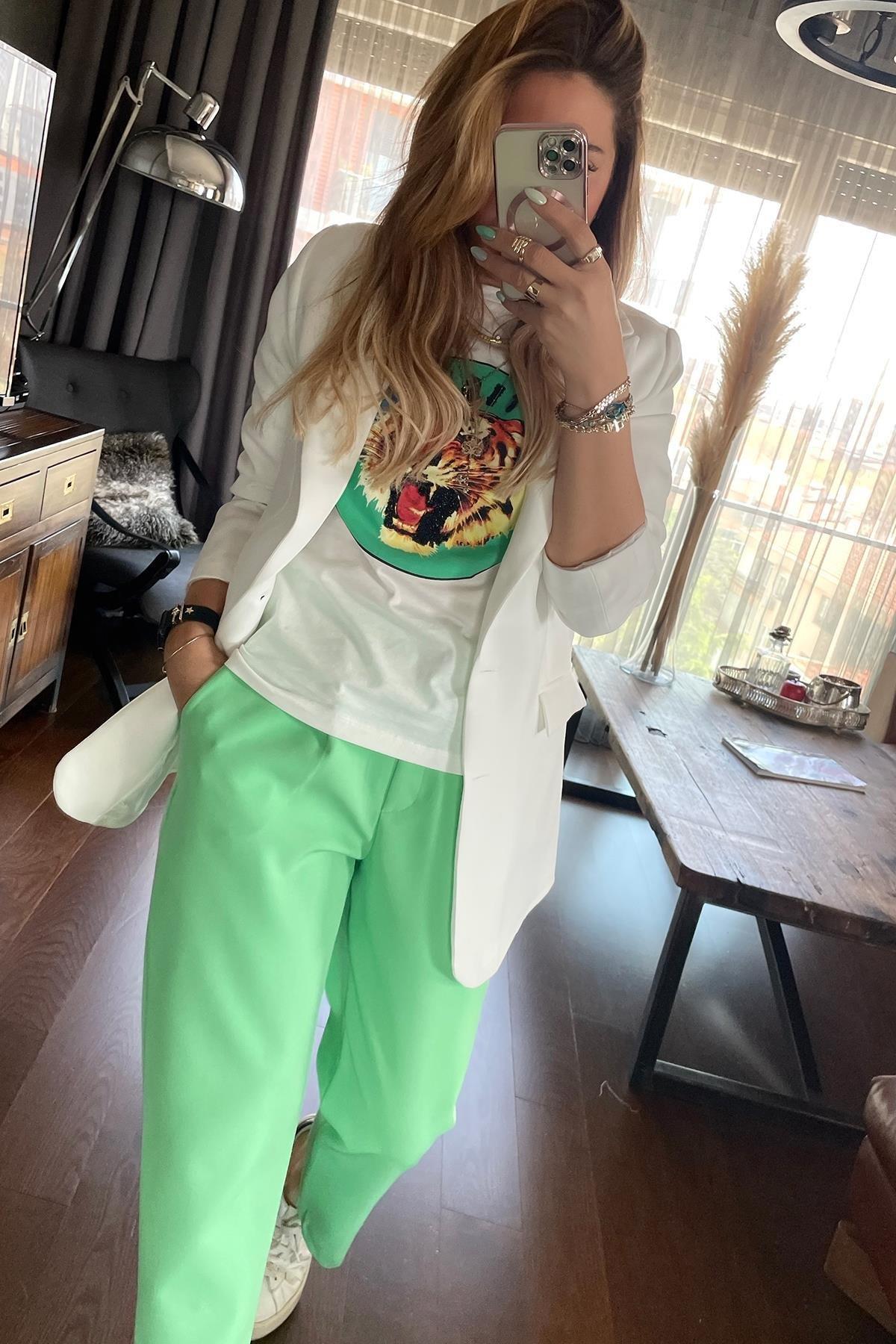 Boncuklu Kaplan Desen Tshirt Ekru