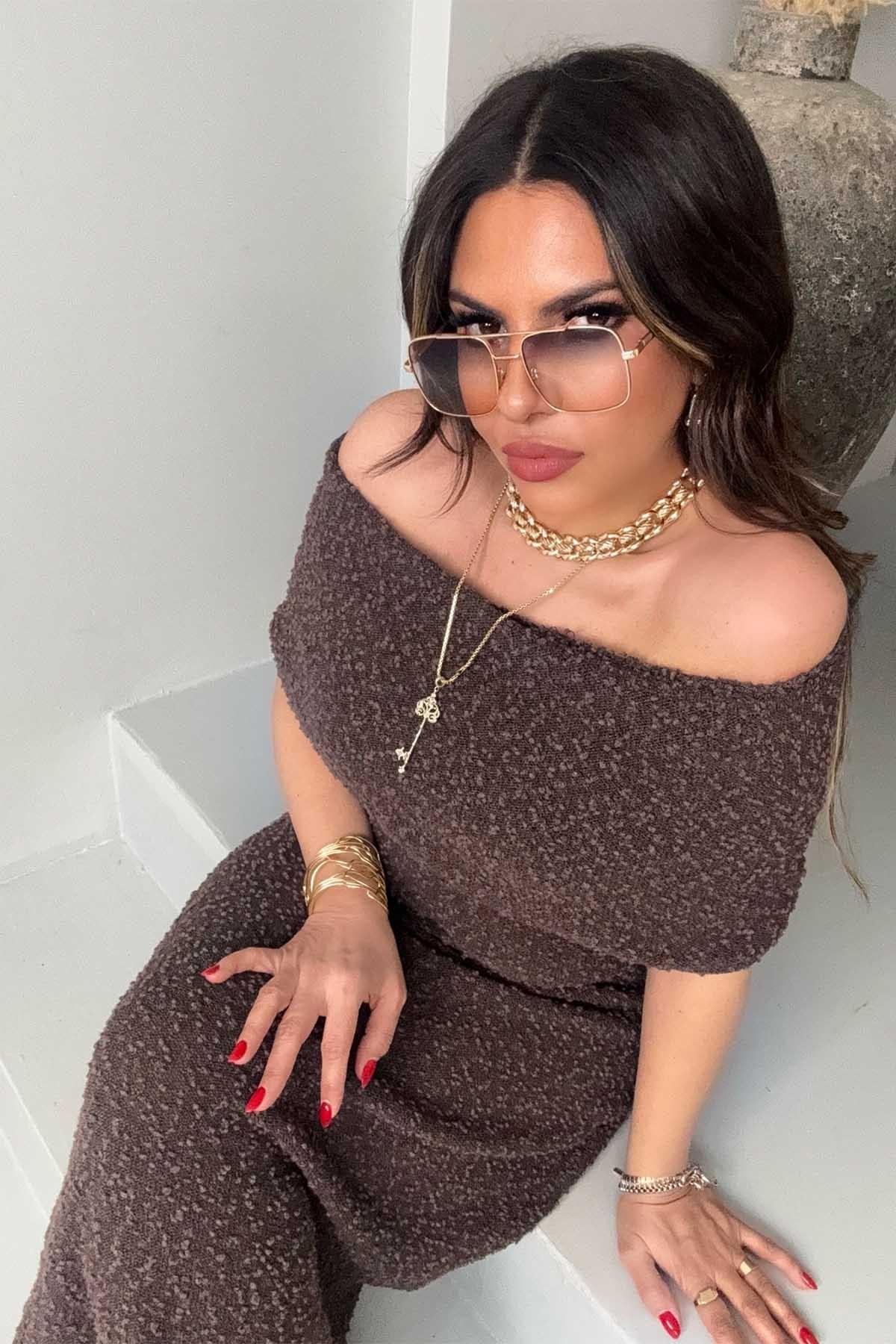 Buklet Efekt Triko Madonna Yaka Elbise Acı Kahve
