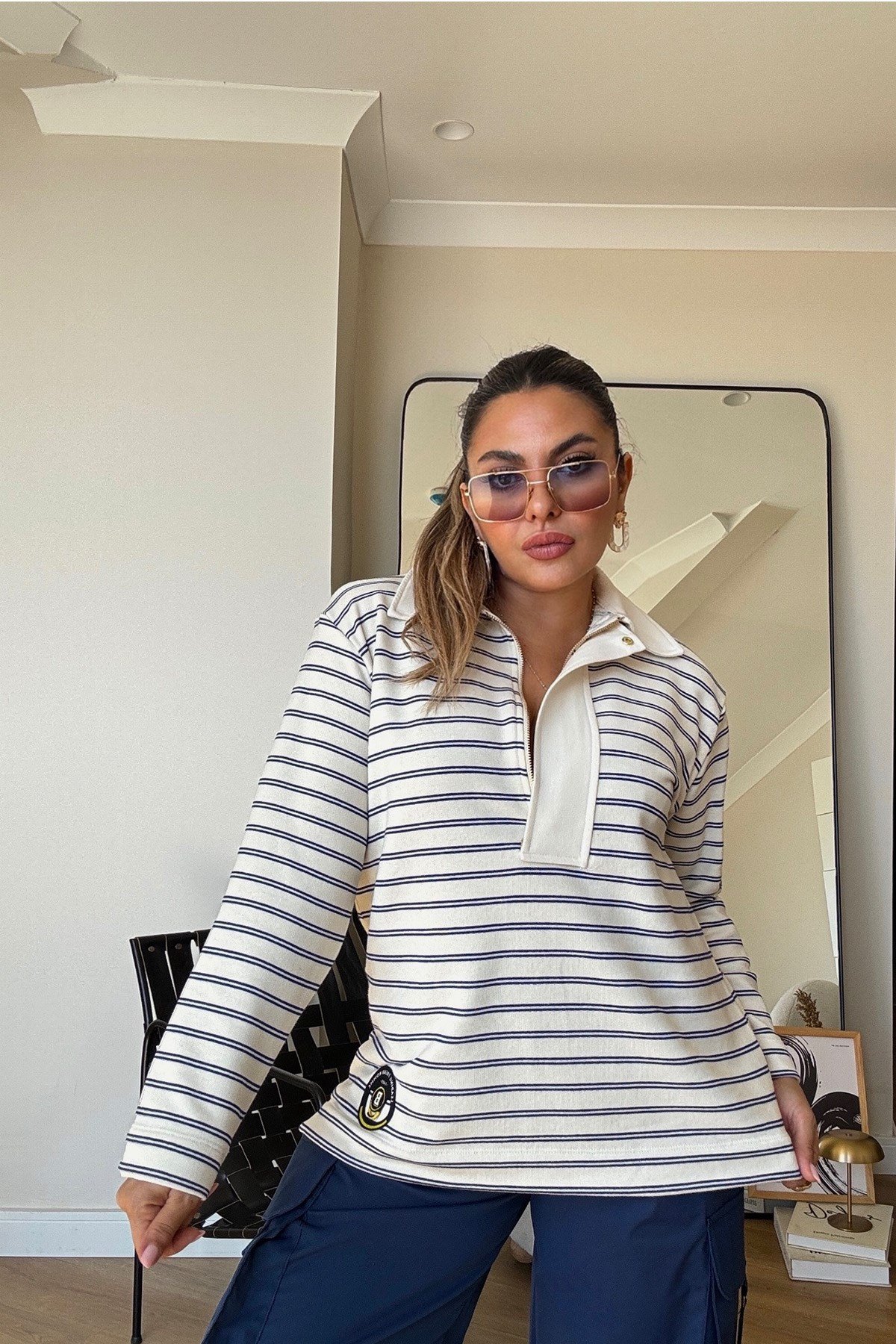 Çizgili Fermuar Yaka Sweatshirt Ekru-Lacivert