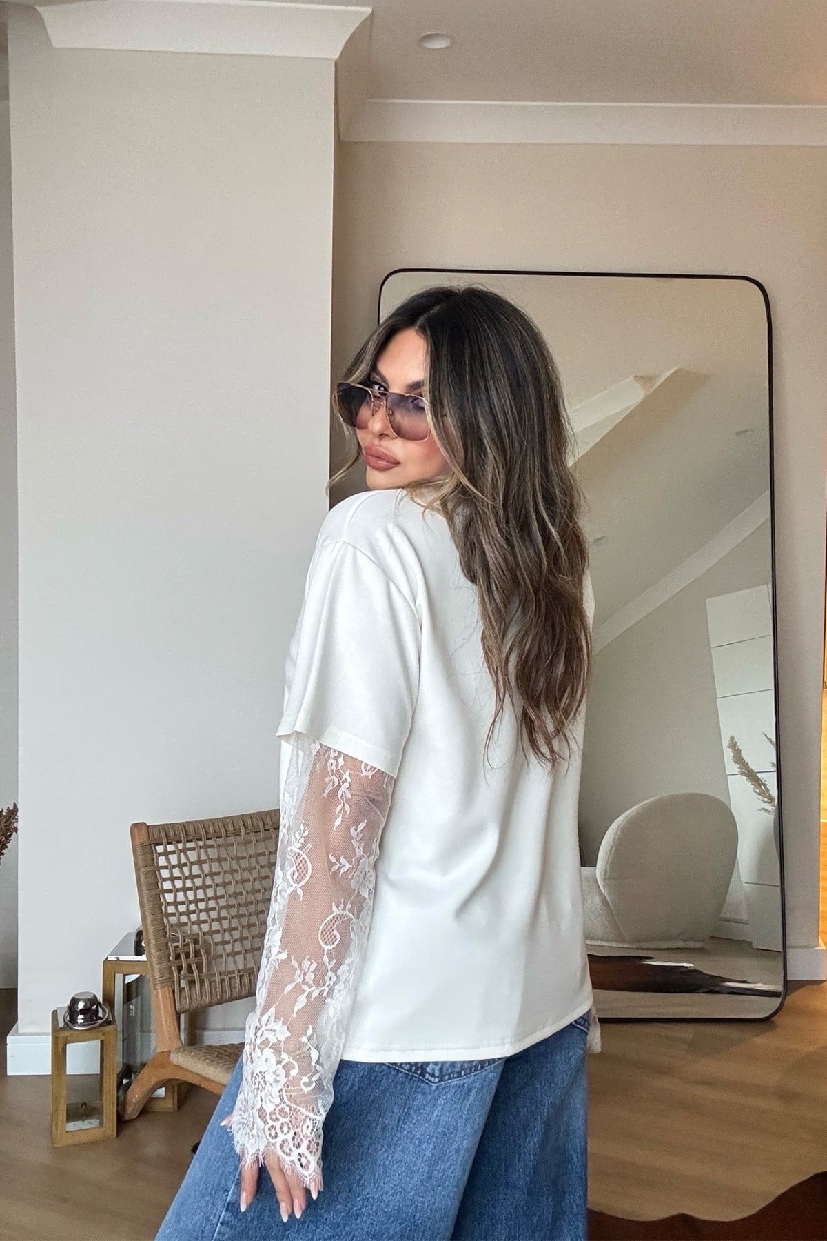 Dantel Kol Detaylı Tshirt Ekru