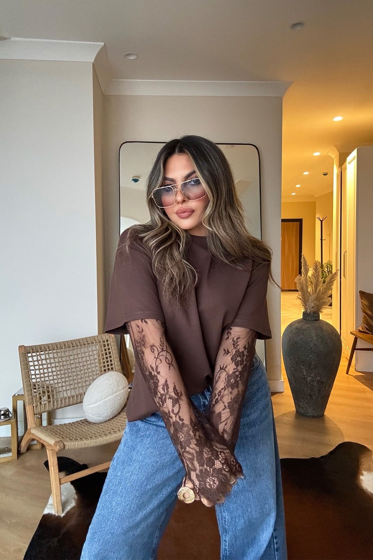 Dantel Kol Detaylı Tshirt Kahve