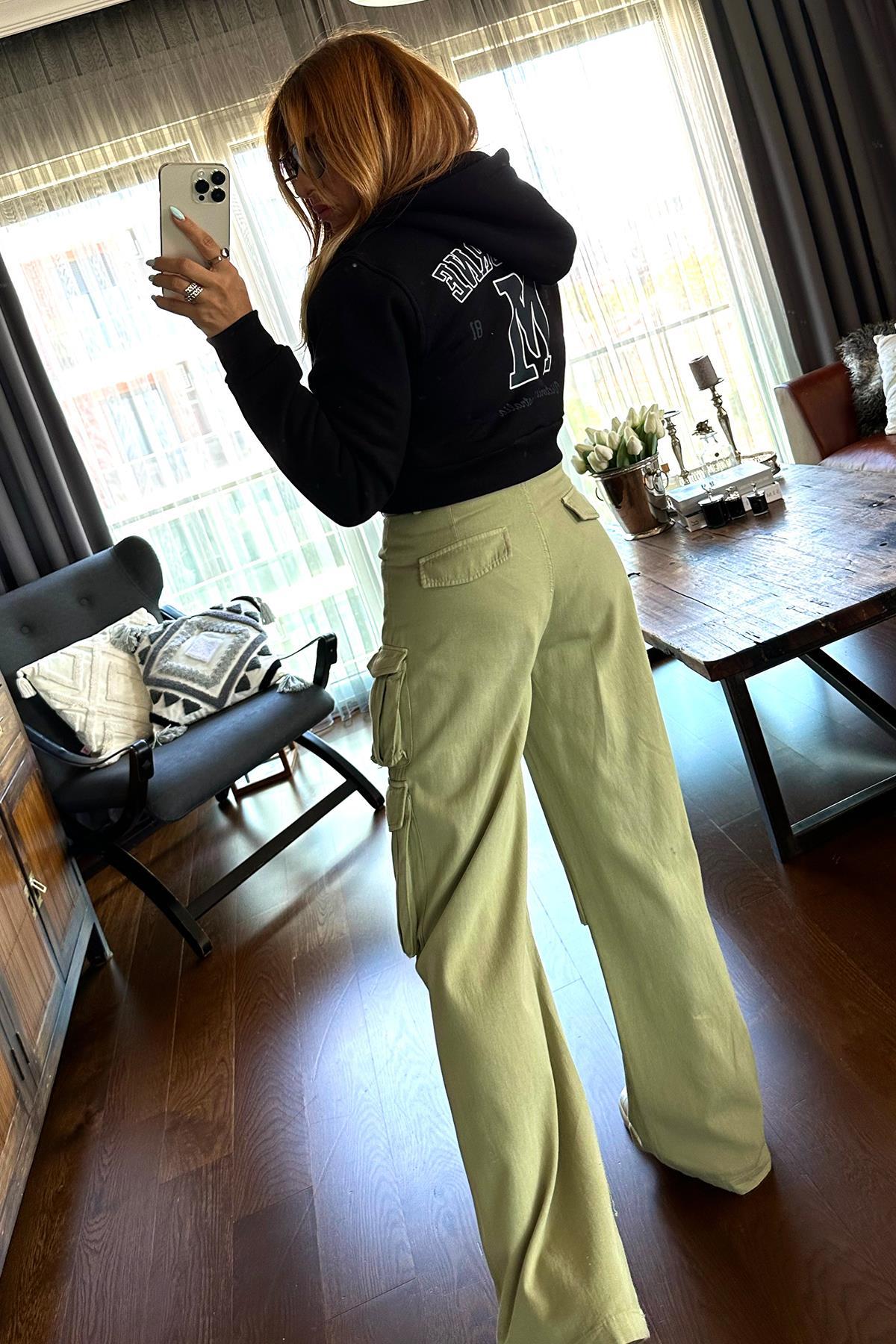 Fermuarlı Kısa Sweatshirt Siyah