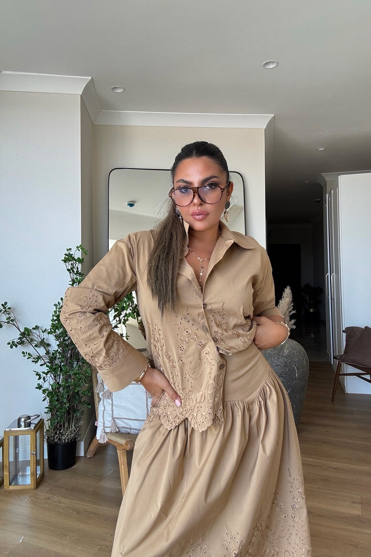 Fisto İşlemeli Etekli Poplin Takım Camel
