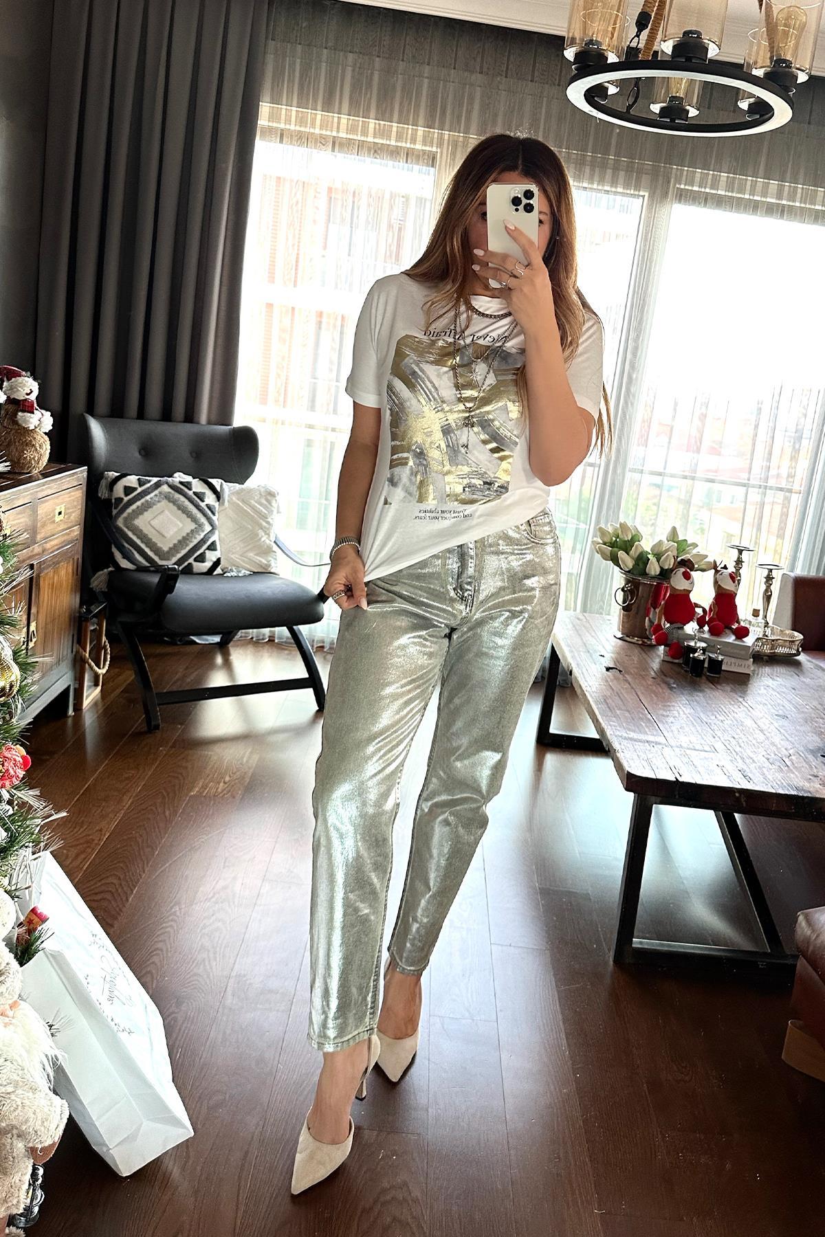 Gold Baskılı Never Affraid Tshirt Ekru