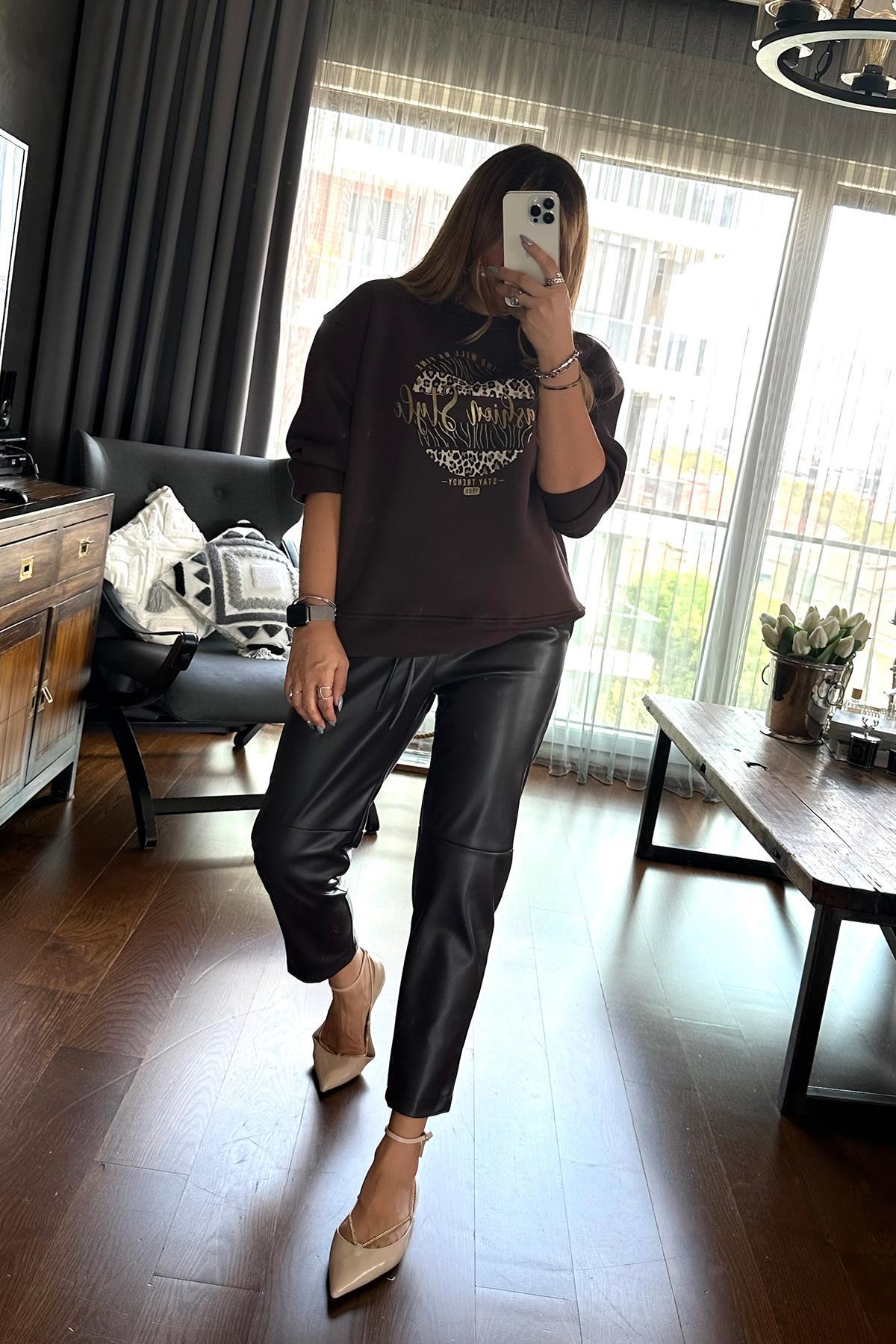Hayvan Desen Baskılı Gold Yazılı Sweatshirt Acı Kahve