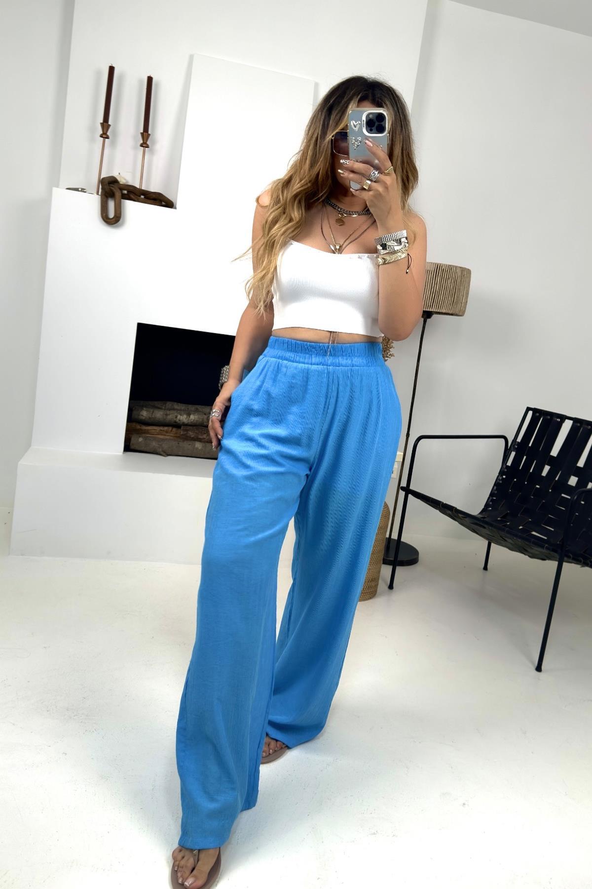 İnci Aplikeli Askılı Triko Crop Ekru