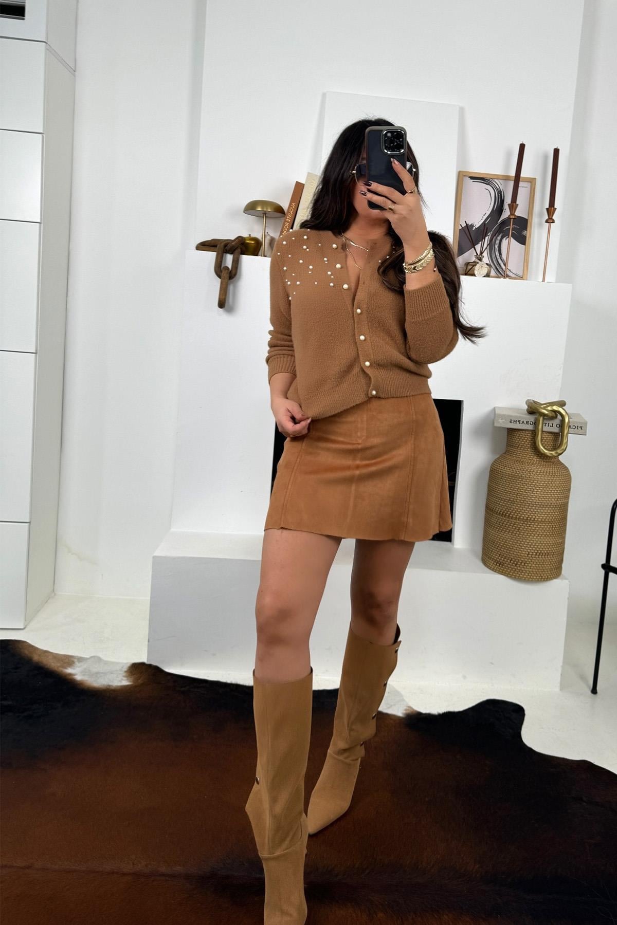 İncili Sakallı Örme Hırka Camel