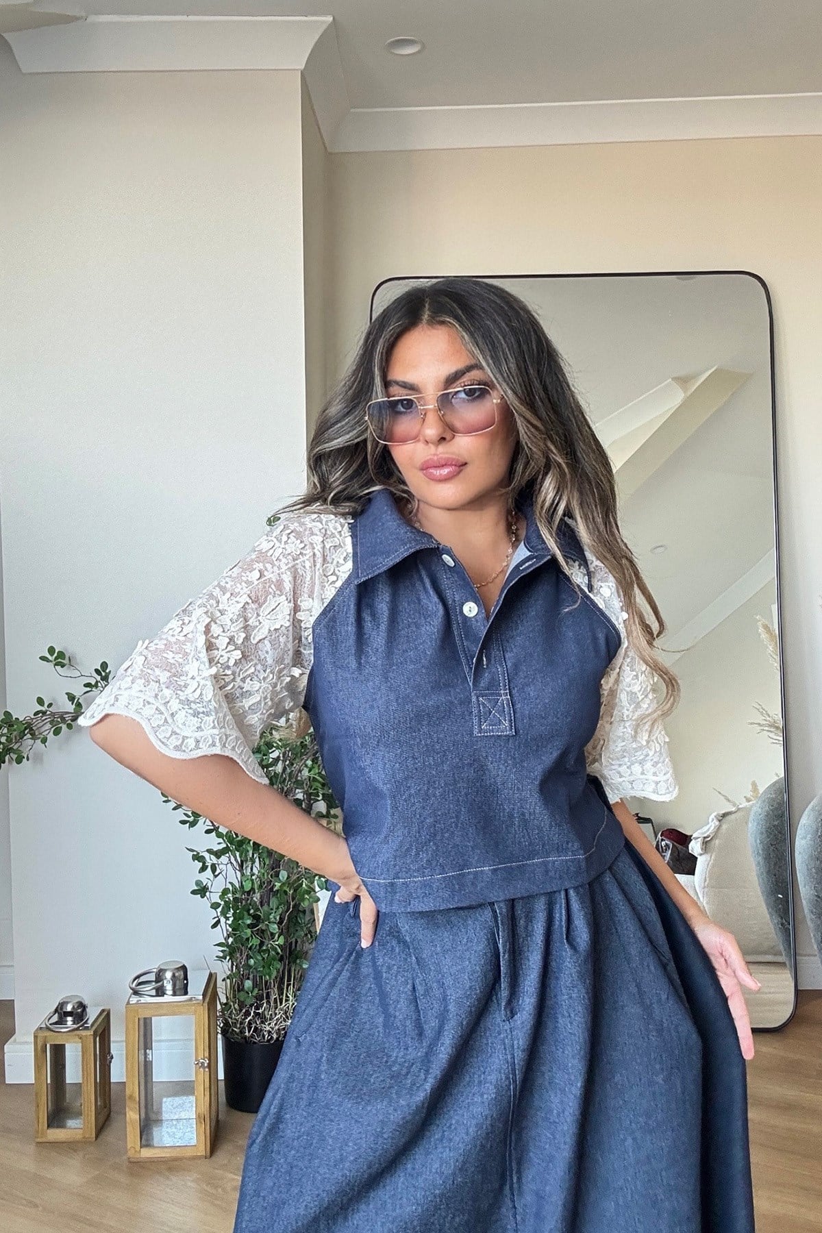 Kabartma İşlemeli Garnili Jean Bluz Lacivert