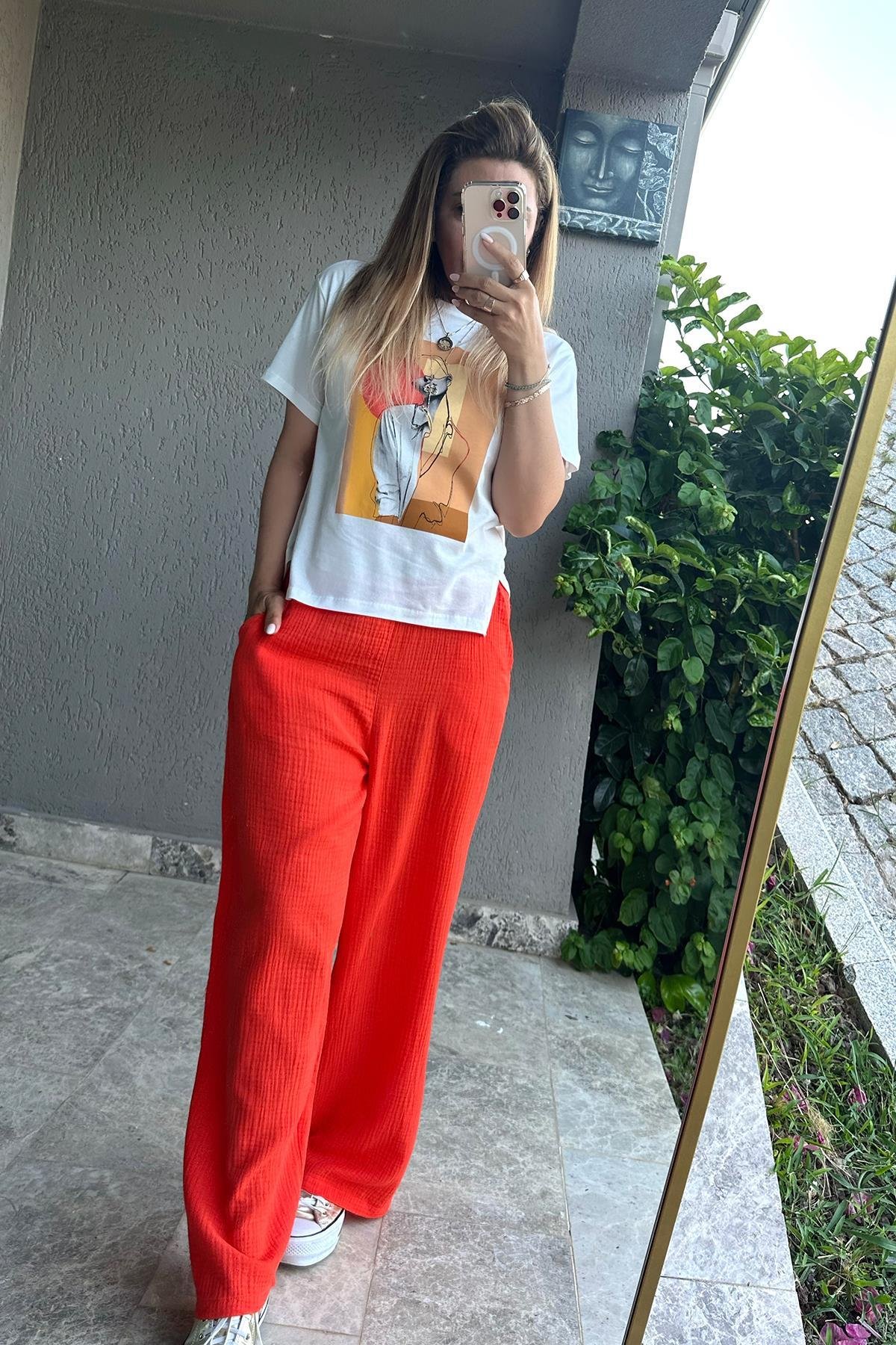Kadın Silüetli Tshirt Ekru