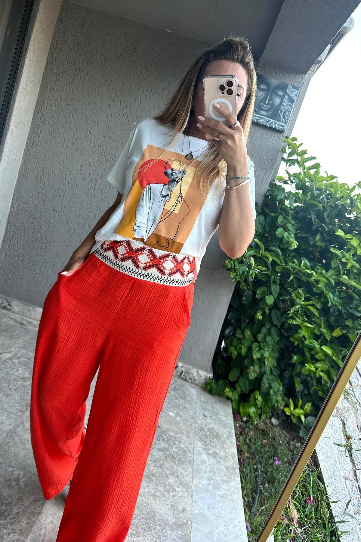 Kadın Silüetli Tshirt Ekru