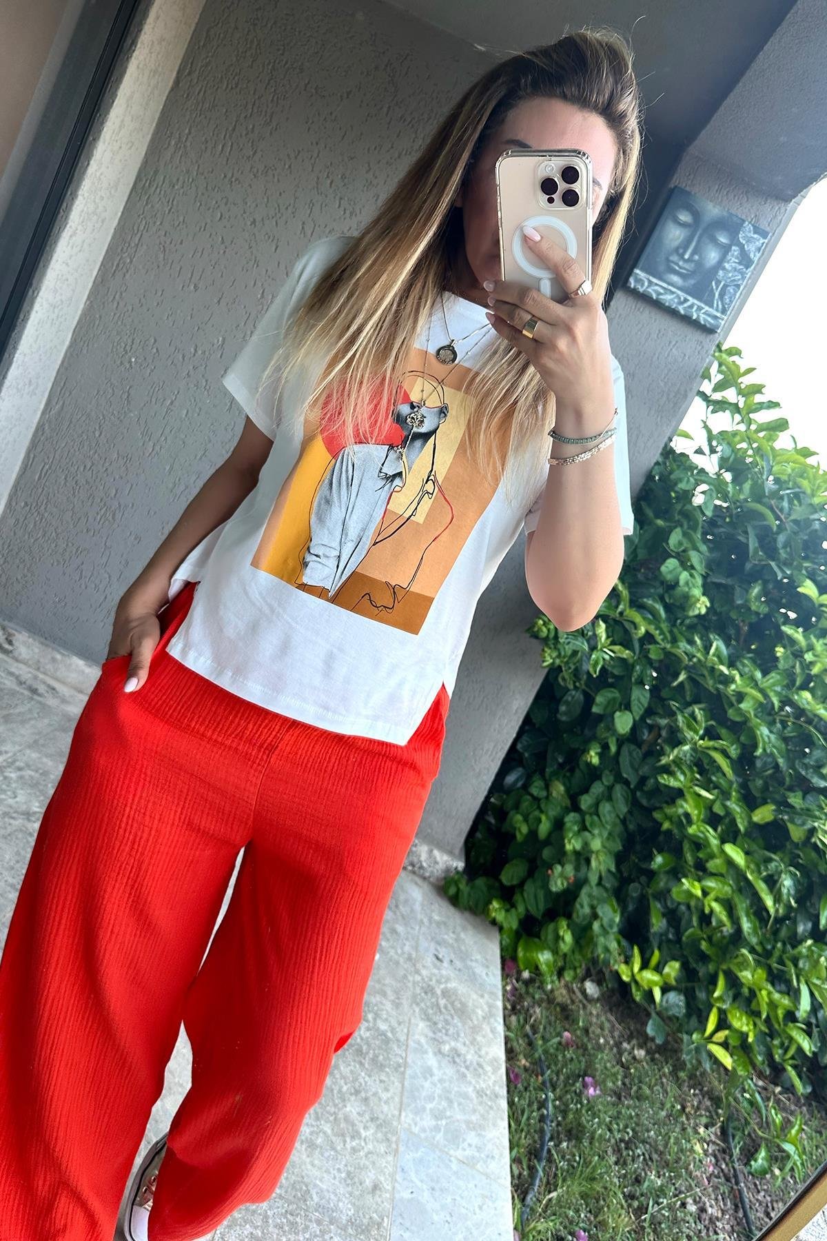 Kadın Silüetli Tshirt Ekru