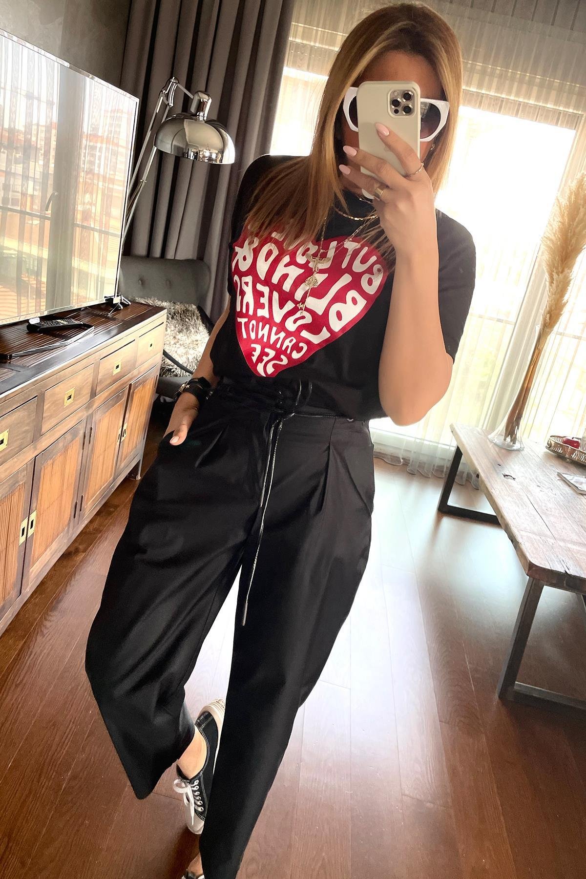 Kalp Baskılı Tshirt Siyah