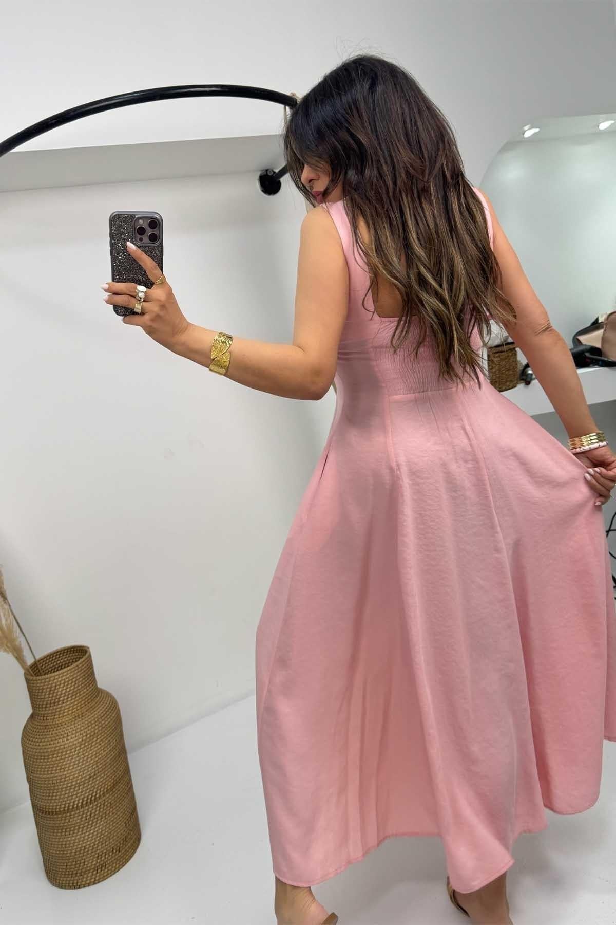 Kare Yaka Buruşuk Viskon Askılı Elbise Pembe