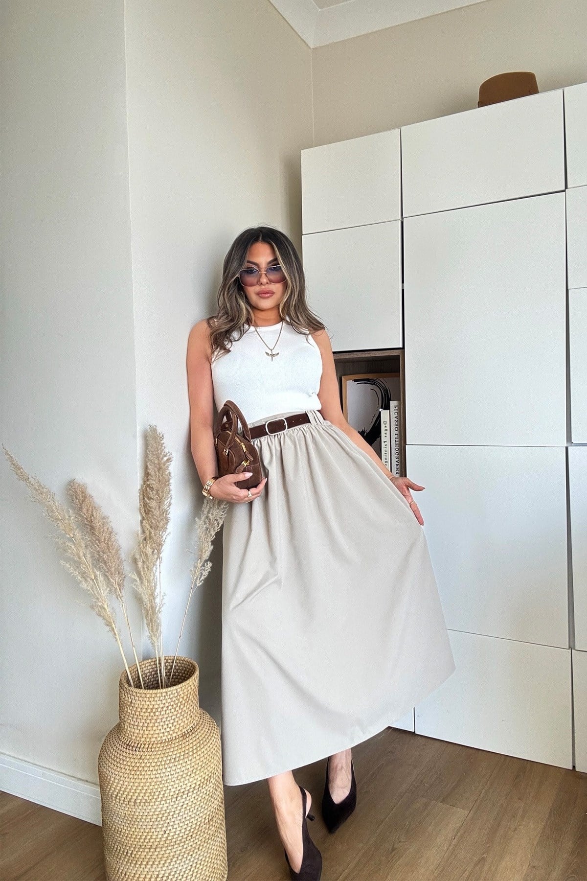 Kaşkorse Detaylı Soft Touch Kemerli Elbise Bej
