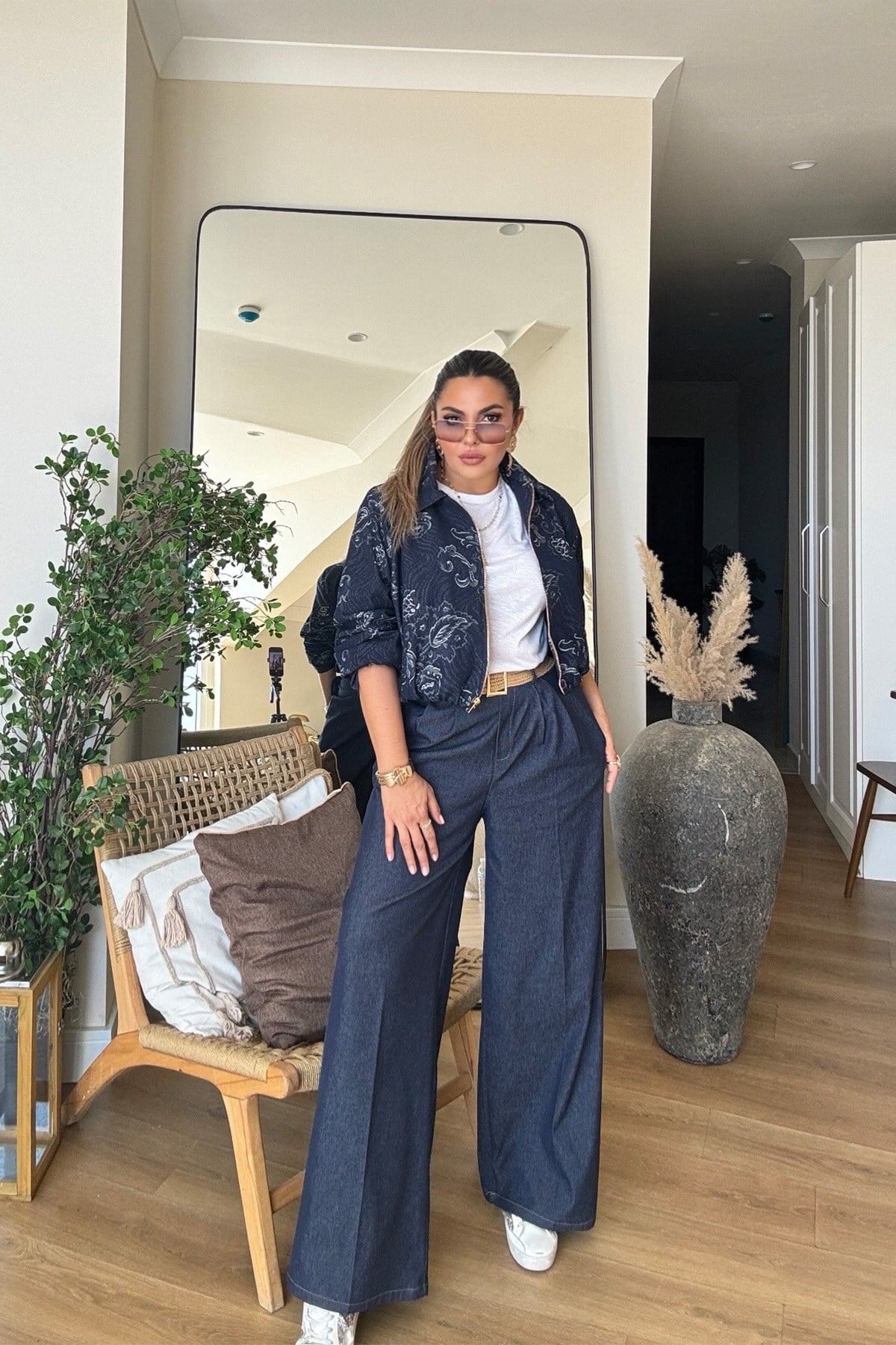 Kemerli Arka Bel Lastikli Likralı Jean Lacivert