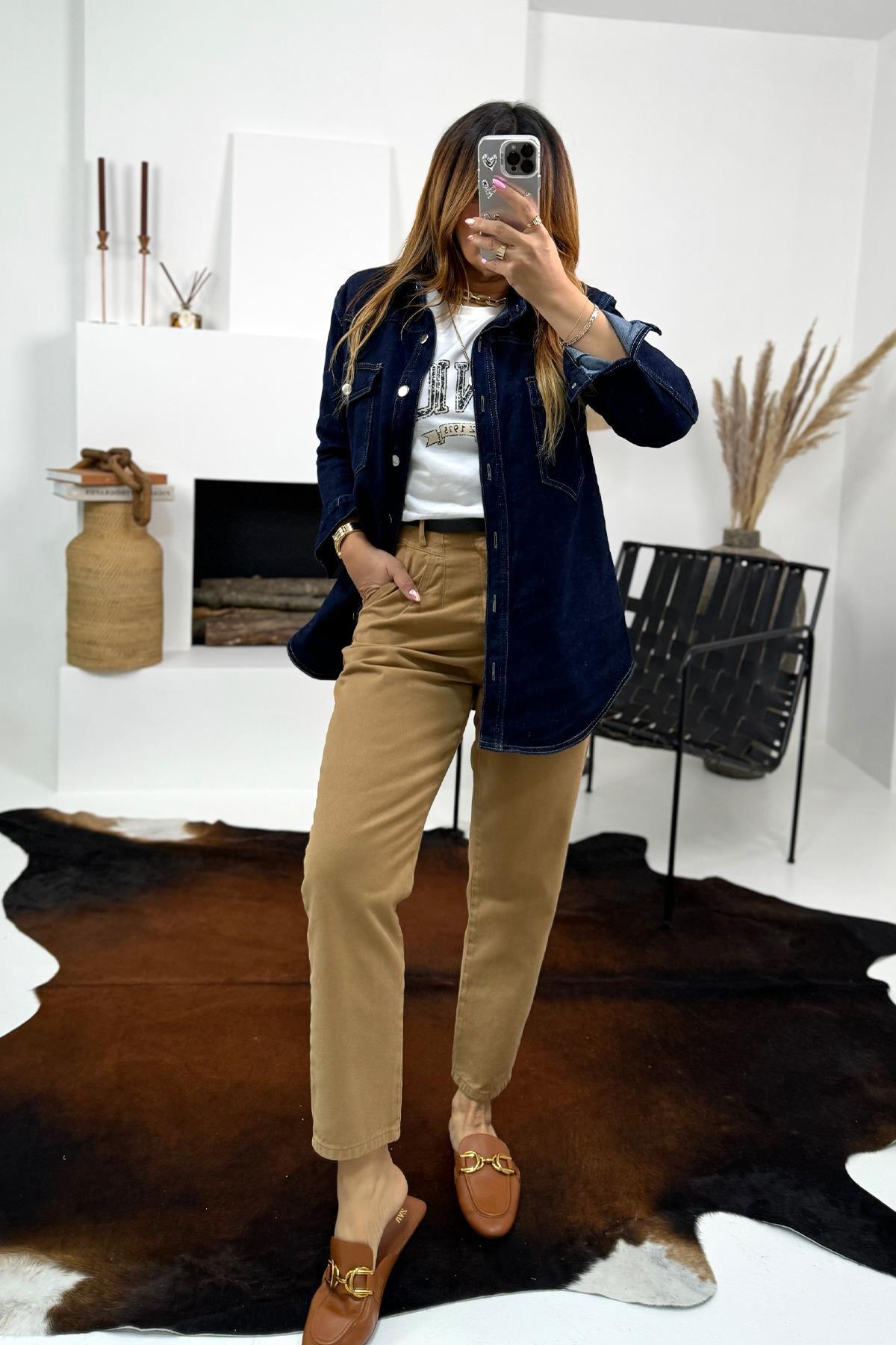Kemerli Havuç Jean Camel
