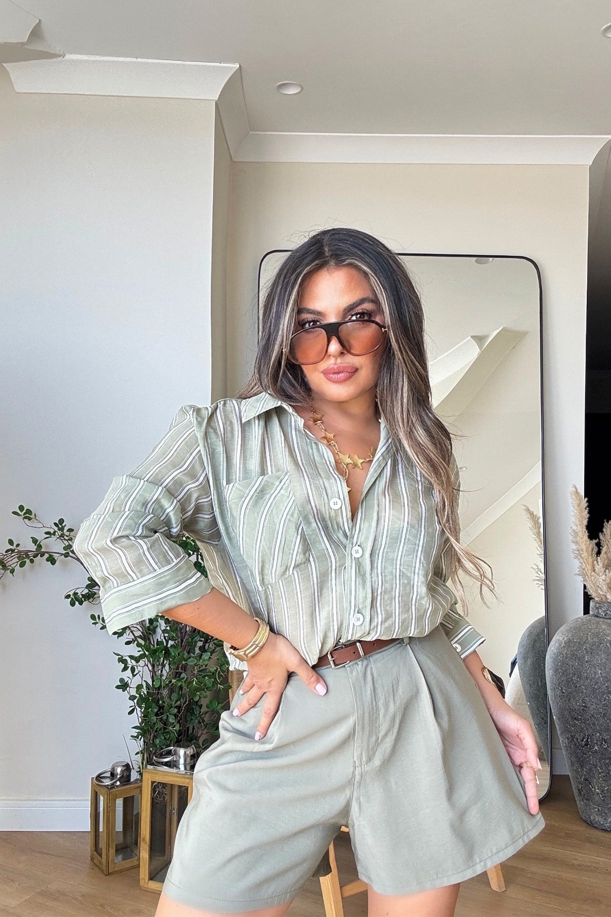 Kemerli Tencel Kumaş Şort Açık Haki