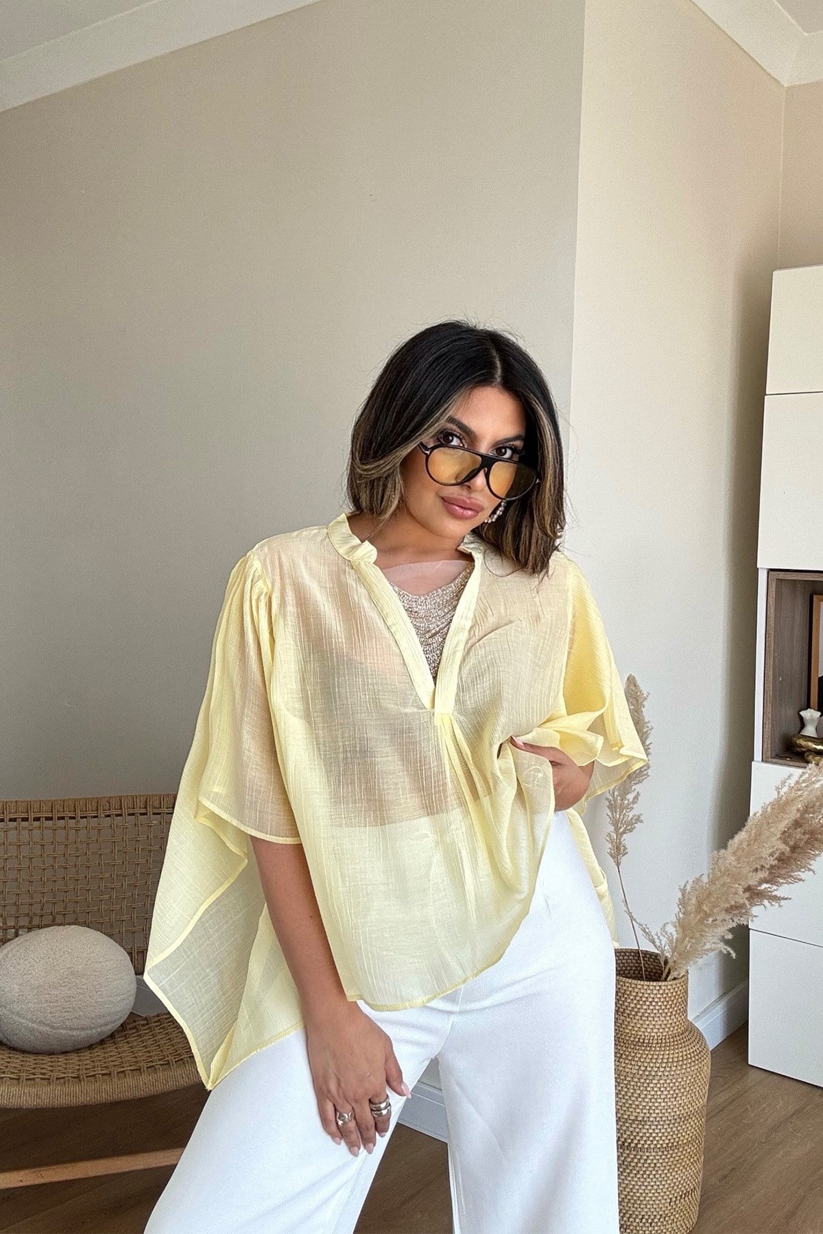Kristal Boncuk Aplikeli Vual Kumaş Bluz Sarı