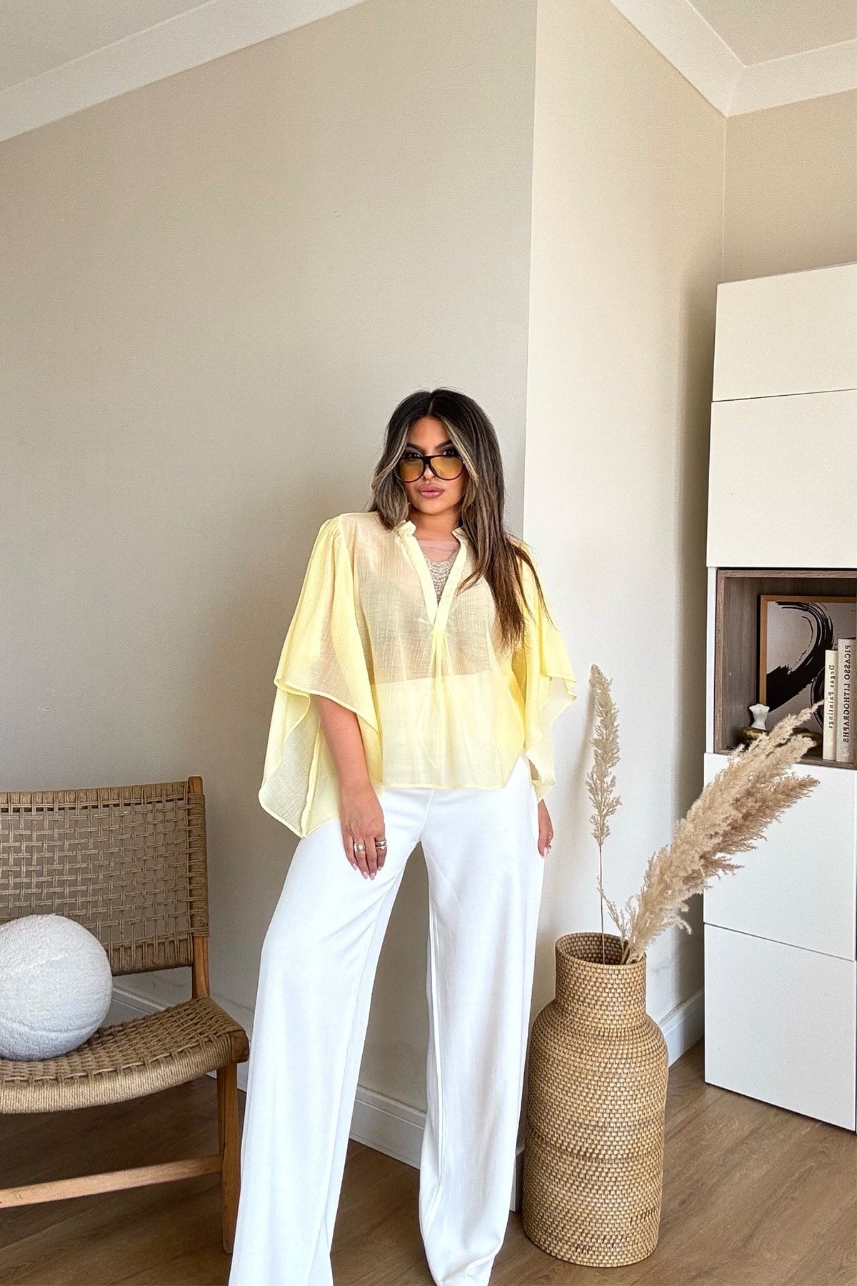 Kristal Boncuk Aplikeli Vual Kumaş Bluz Sarı