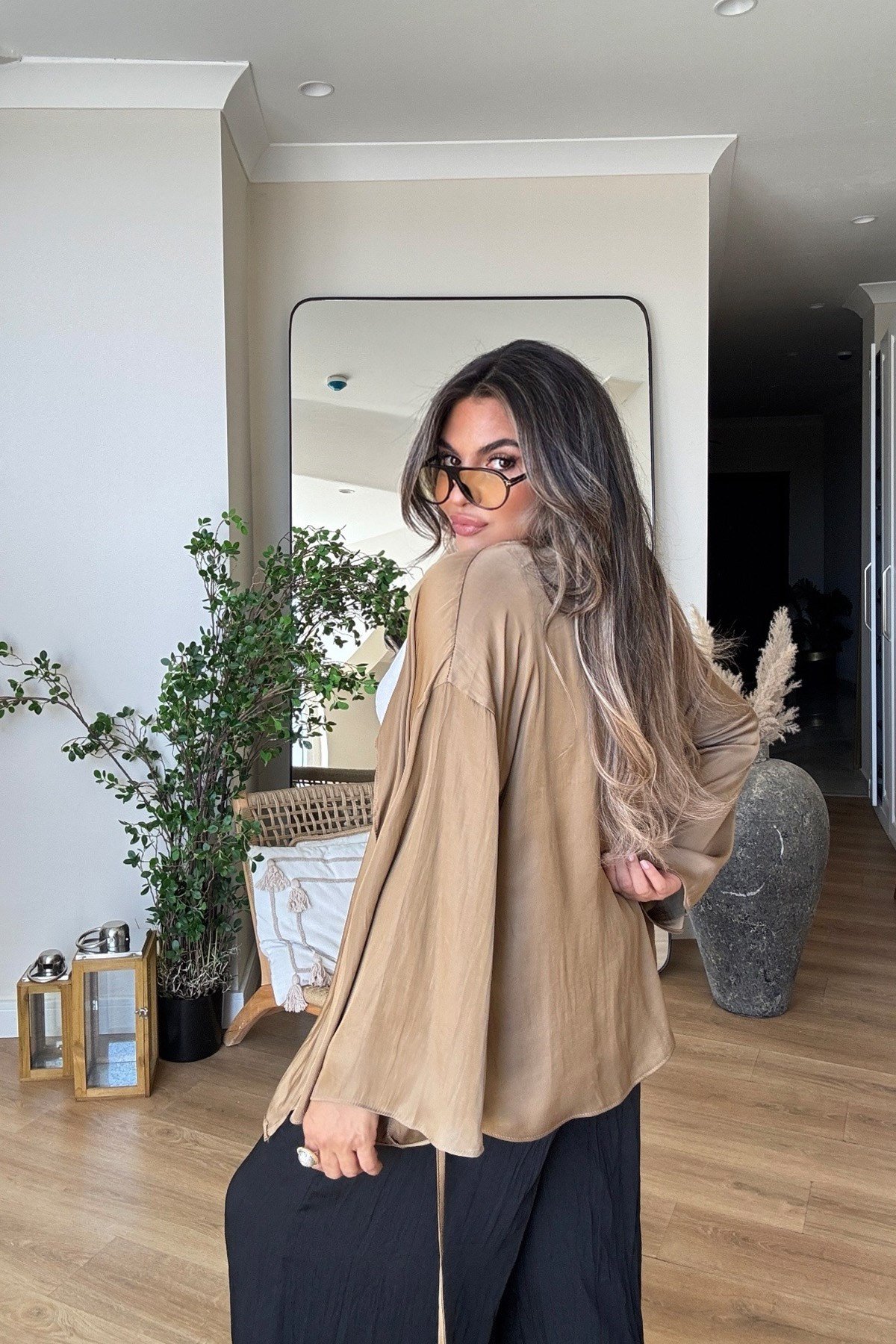 Kruvaze Bağlamalı Mat Saten Bluz Mocha Mousse