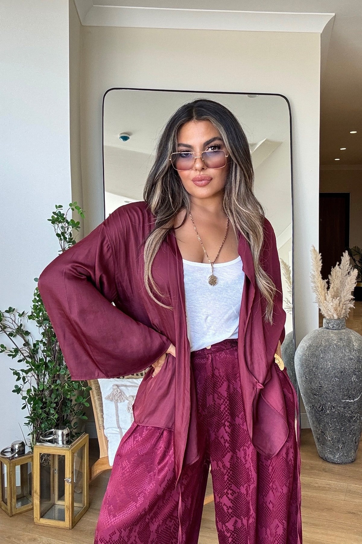 Kruvaze Bağlamalı Mat Saten Bluz Vişne