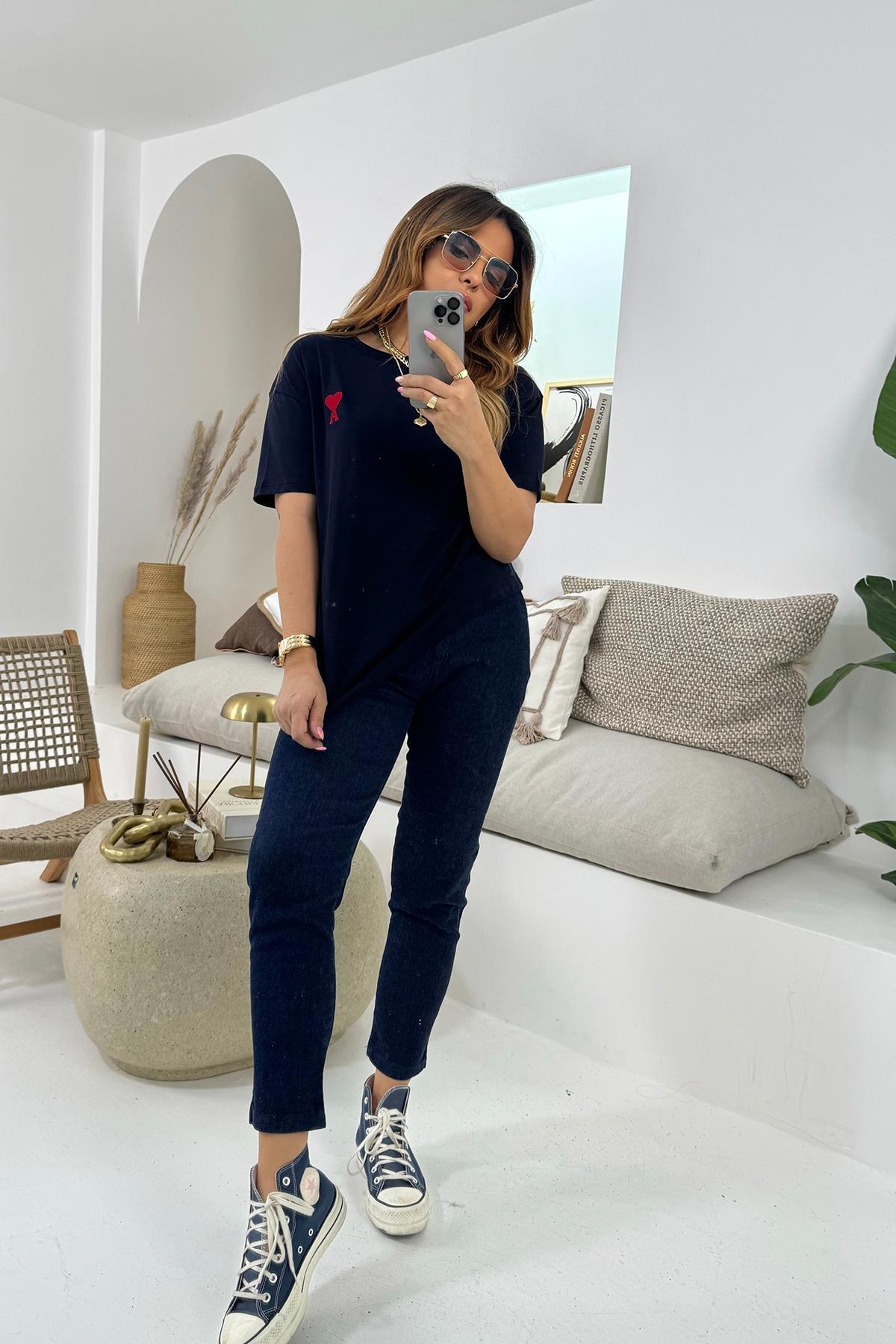 Kupa As İşlemeli Tshirt Lacivert