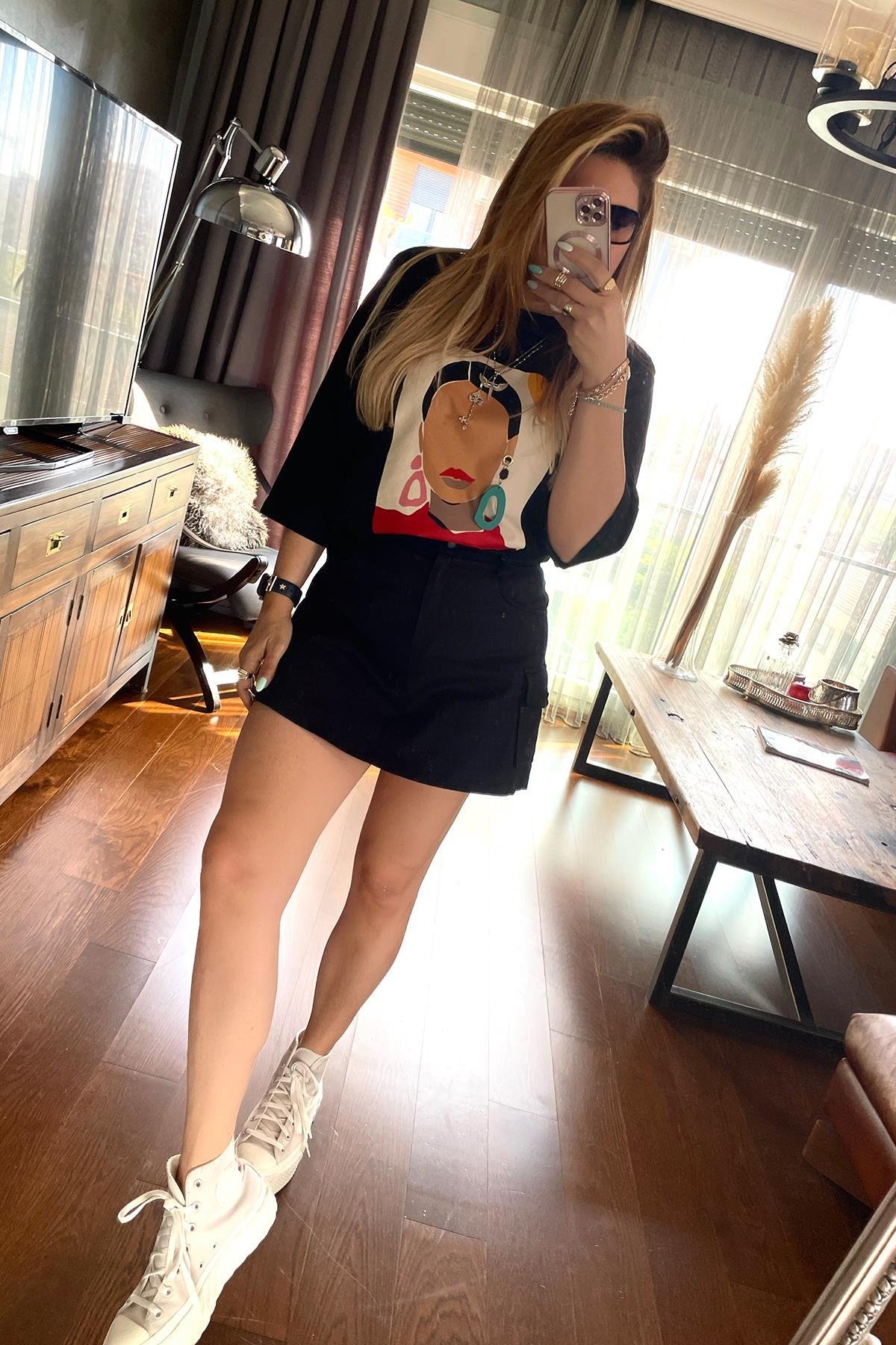 Küpeli Kız Tshirt Siyah