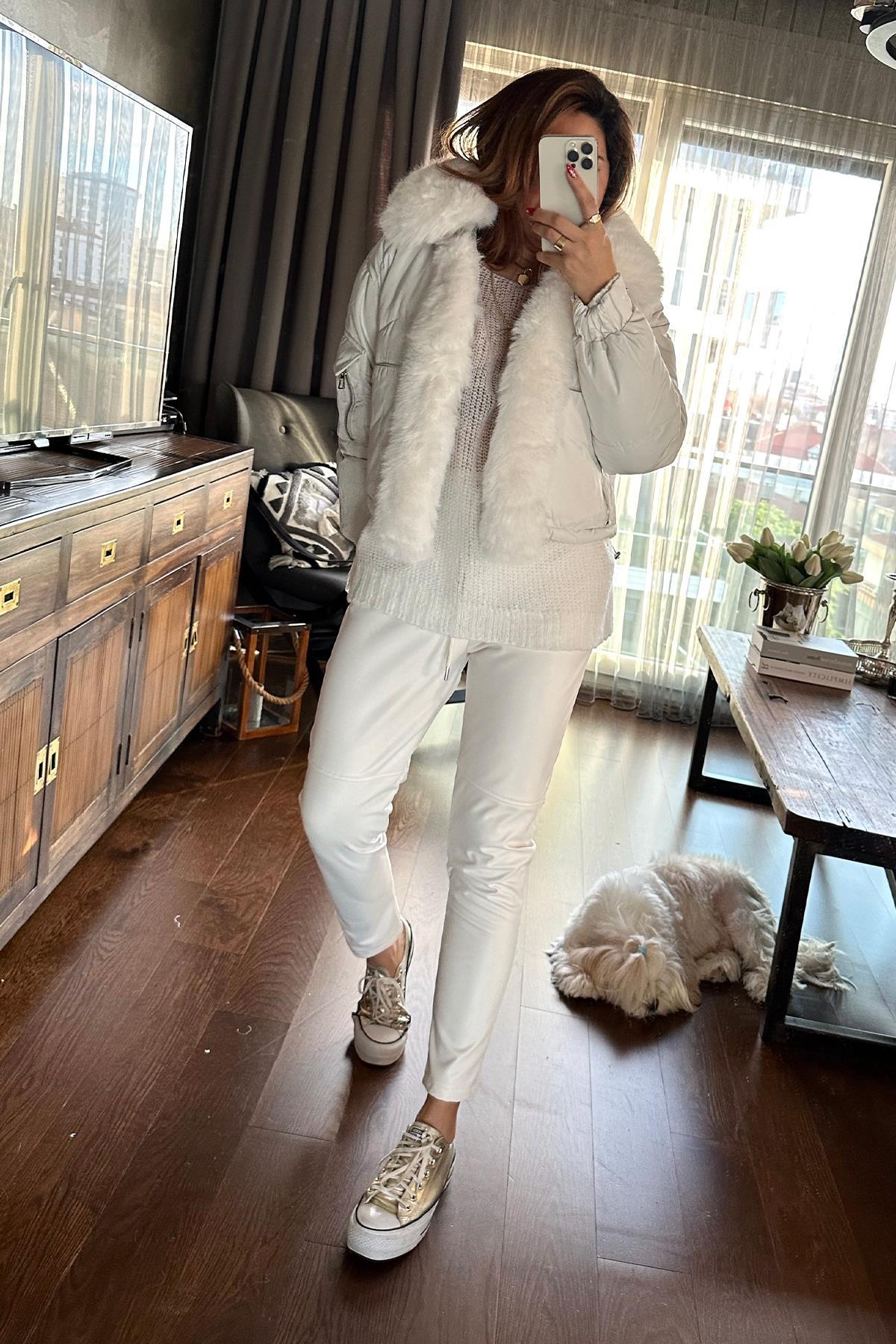 Kürk Detaylı Şişme Mont Ekru