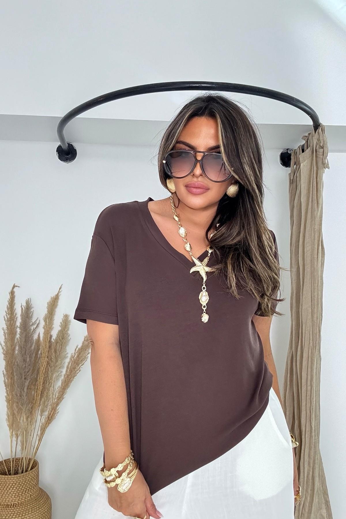 Likralı Örme Kumaş V Yaka Tshirt Acı Kahve