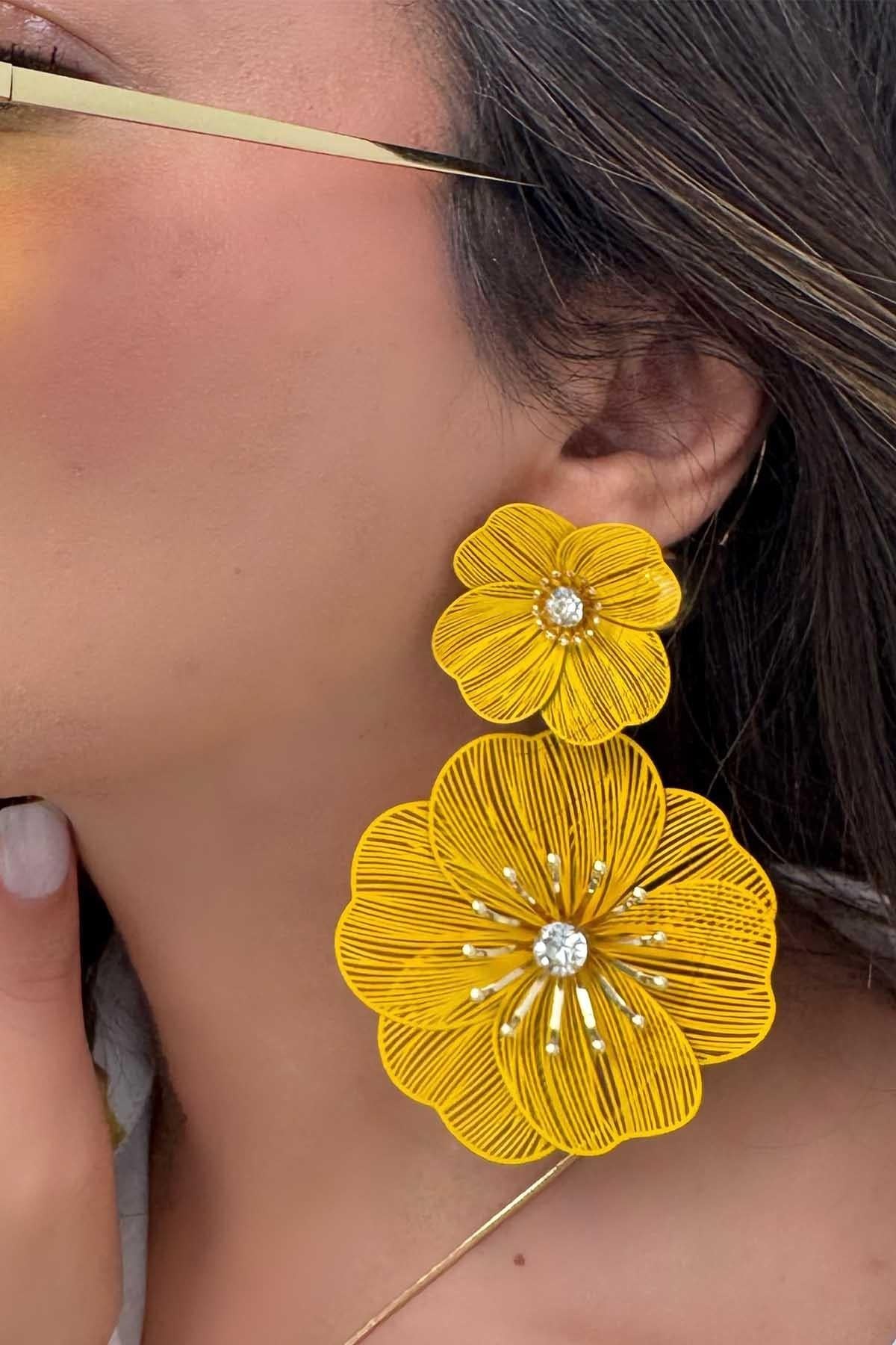 Mandevilla Çieçeği Küpe Sarı