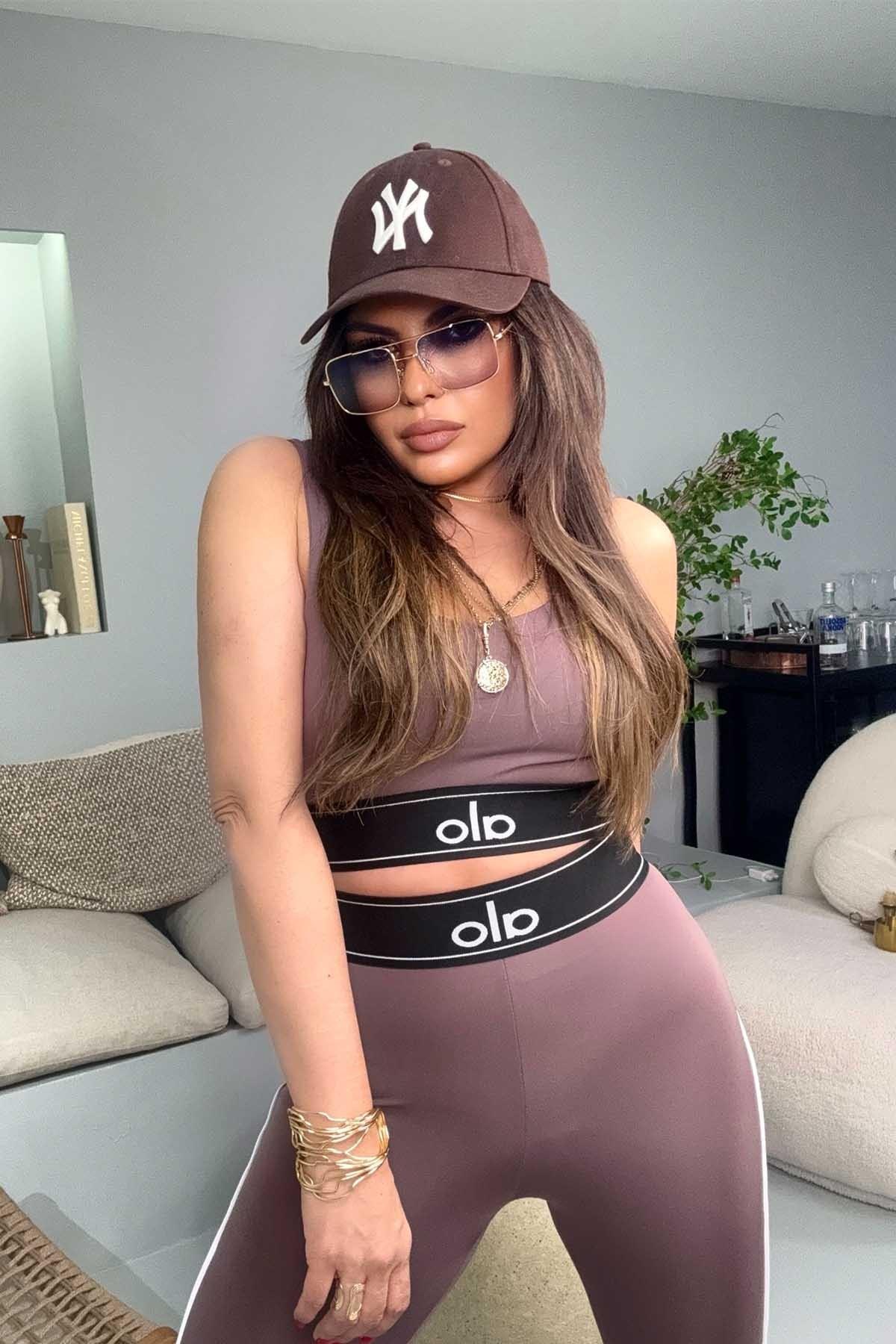 Marka Model Biye Detay Tayt Crop Takım Kahverengi
