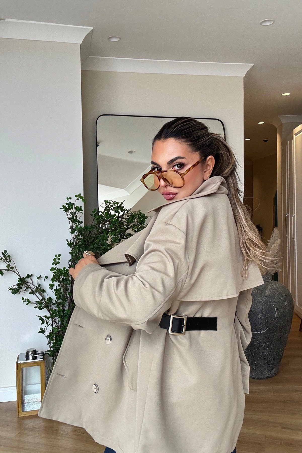 Marka Model Deri Kemer Detaylı Trenchcoat Haki