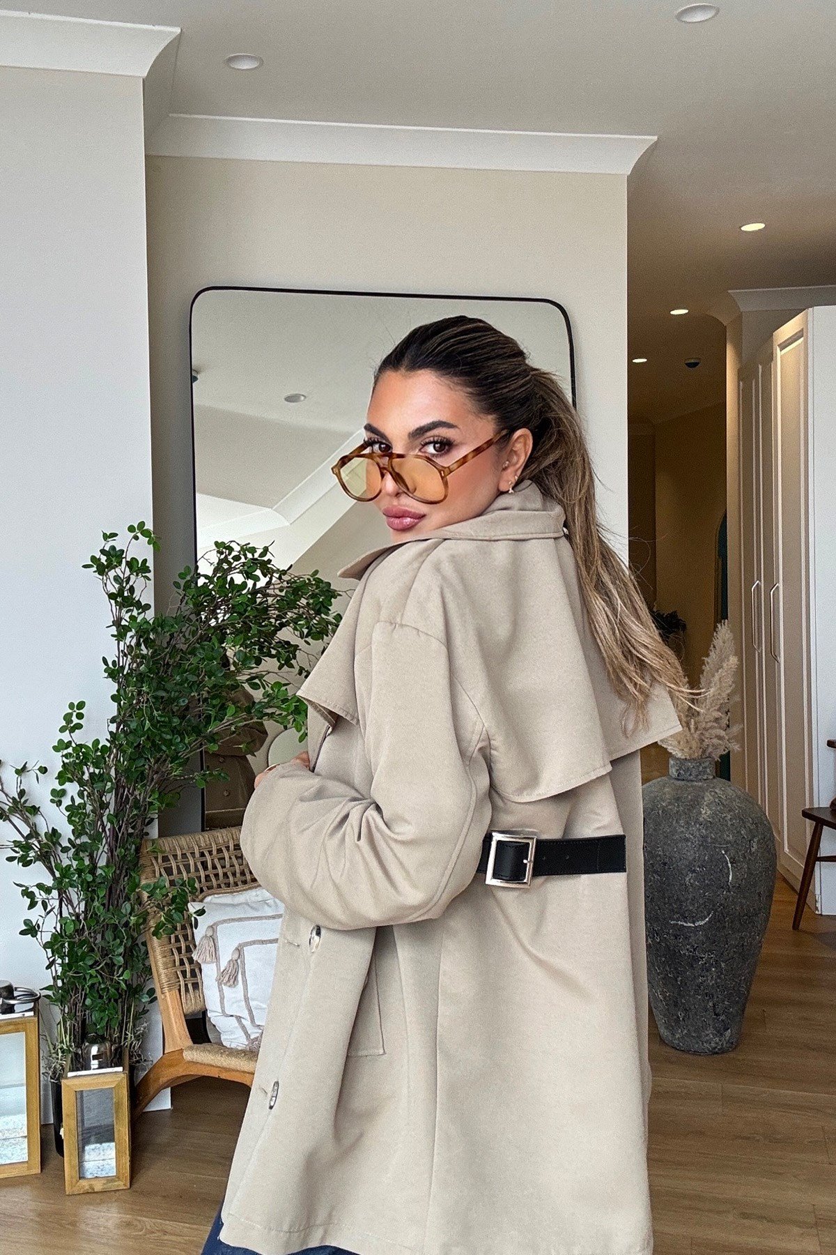 Marka Model Deri Kemer Detaylı Trenchcoat Haki