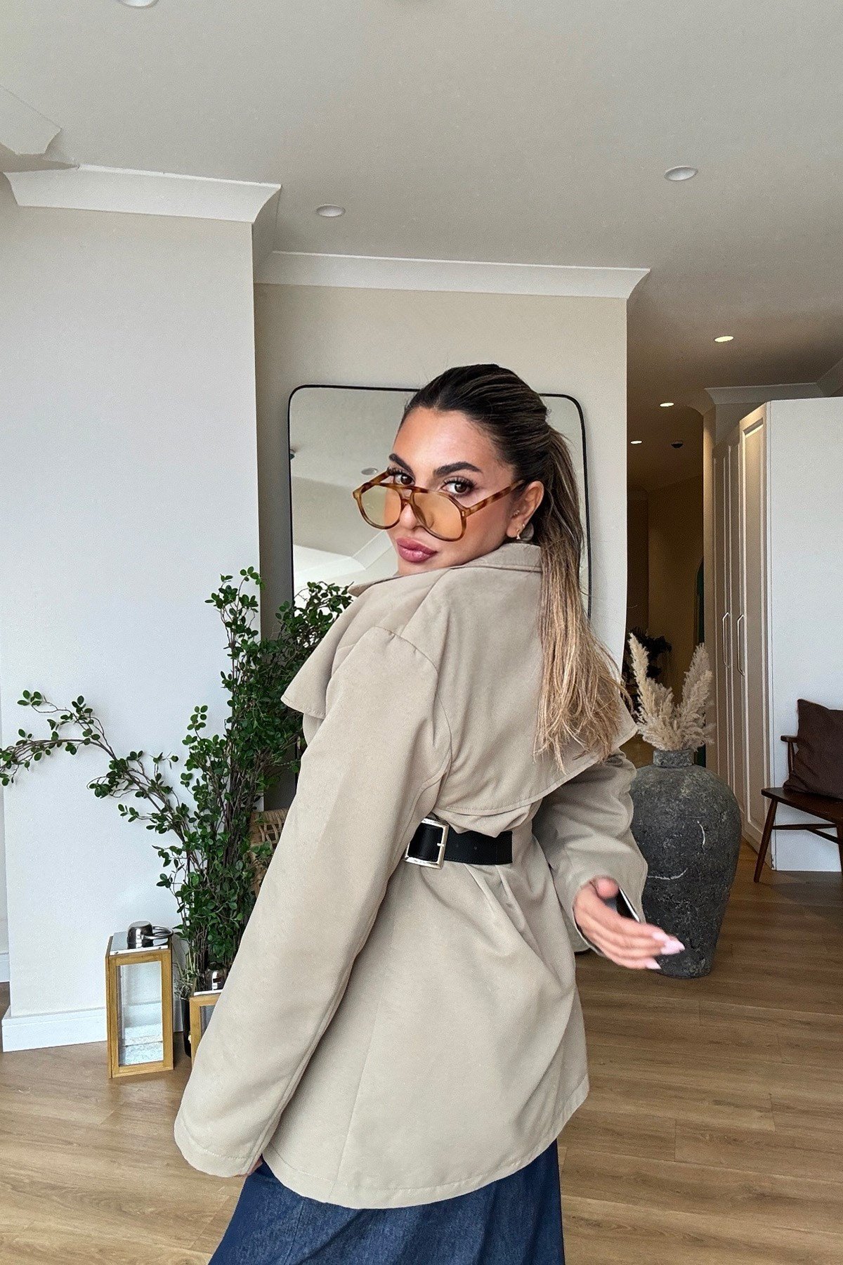 Marka Model Deri Kemer Detaylı Trenchcoat Haki