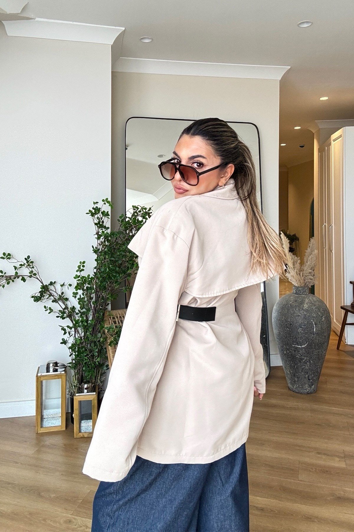 Marka Model Deri Kemer Detaylı Trenchcoat Bej