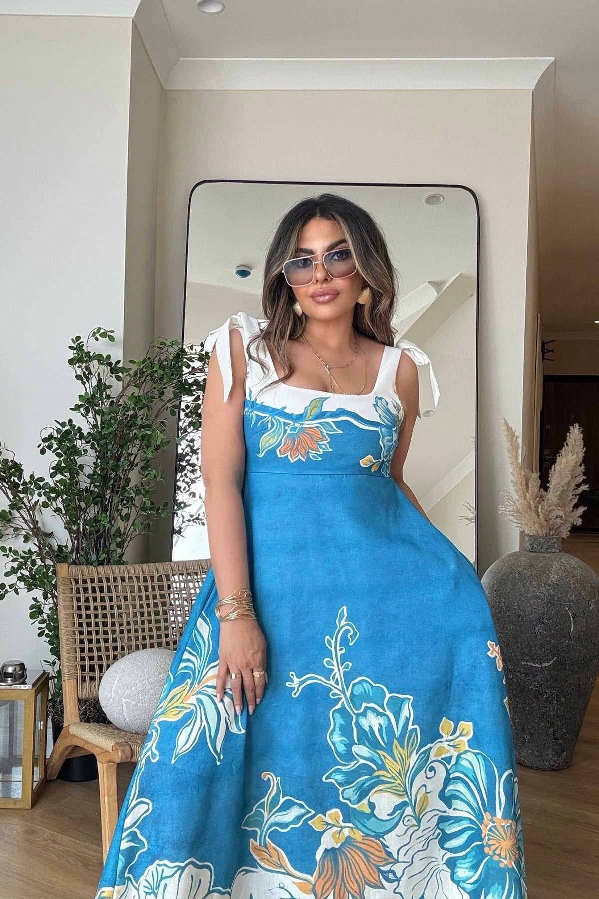 Marka Model Kare Yaka Keten Elbise Mavi-Beyaz