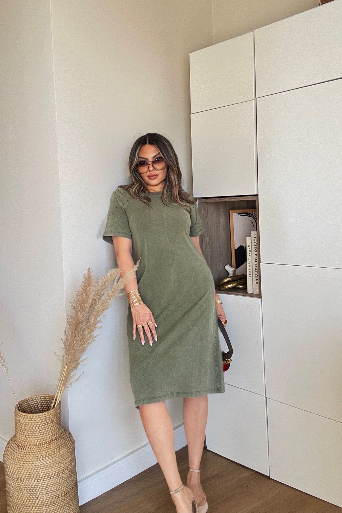 Marka Model Taşlı Yıkamalı Pamuk Elbise Haki