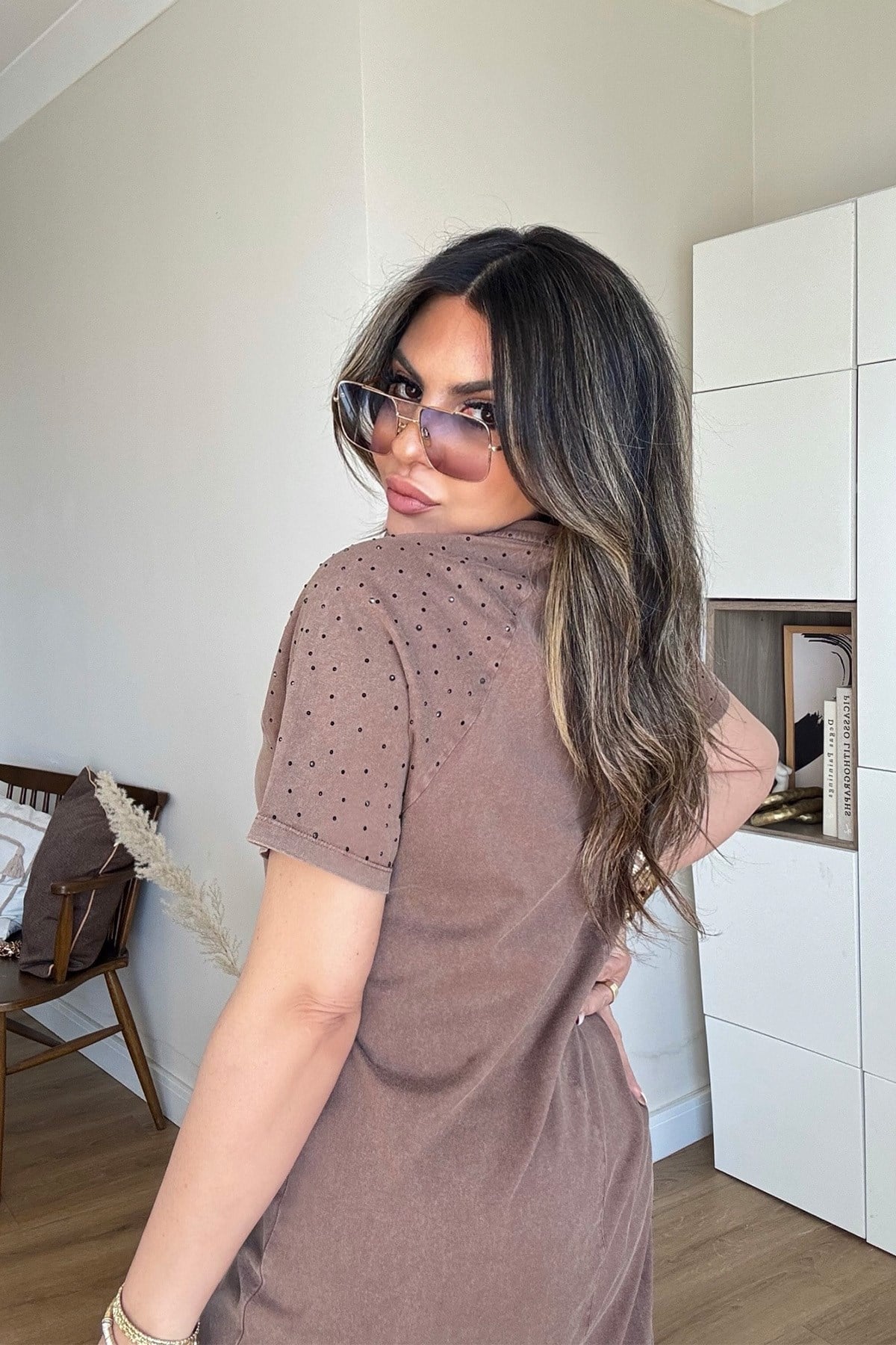 Marka Model Taşlı Yıkamalı Pamuk Elbise Kahve
