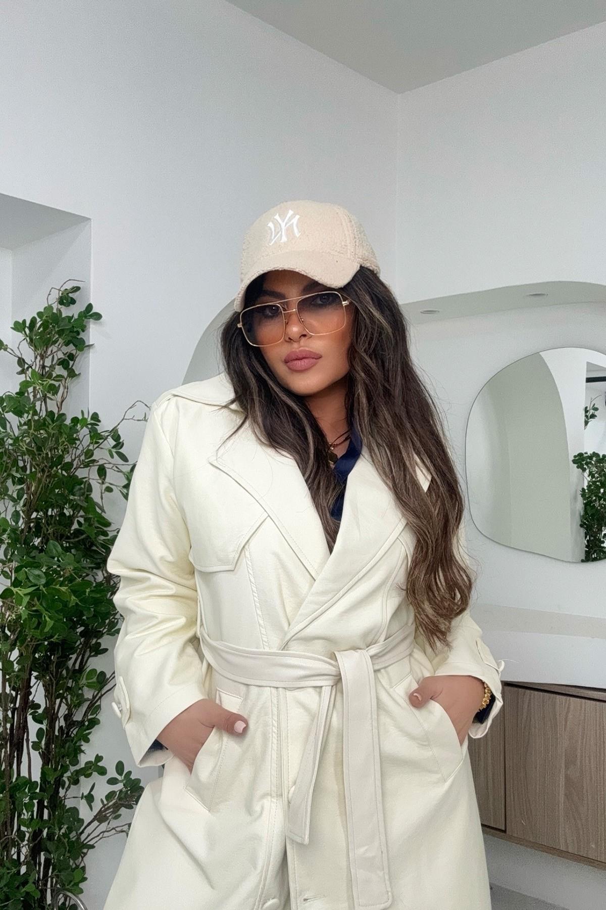 Mat Deri Trenchcoat Ekru