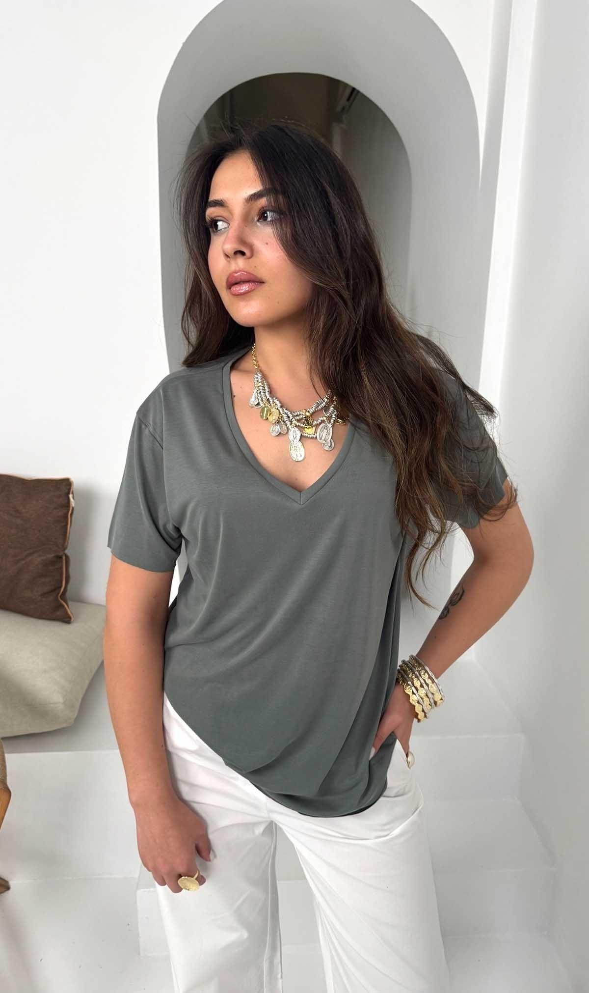 Modal Kumaş V Yaka Tshirt Haki