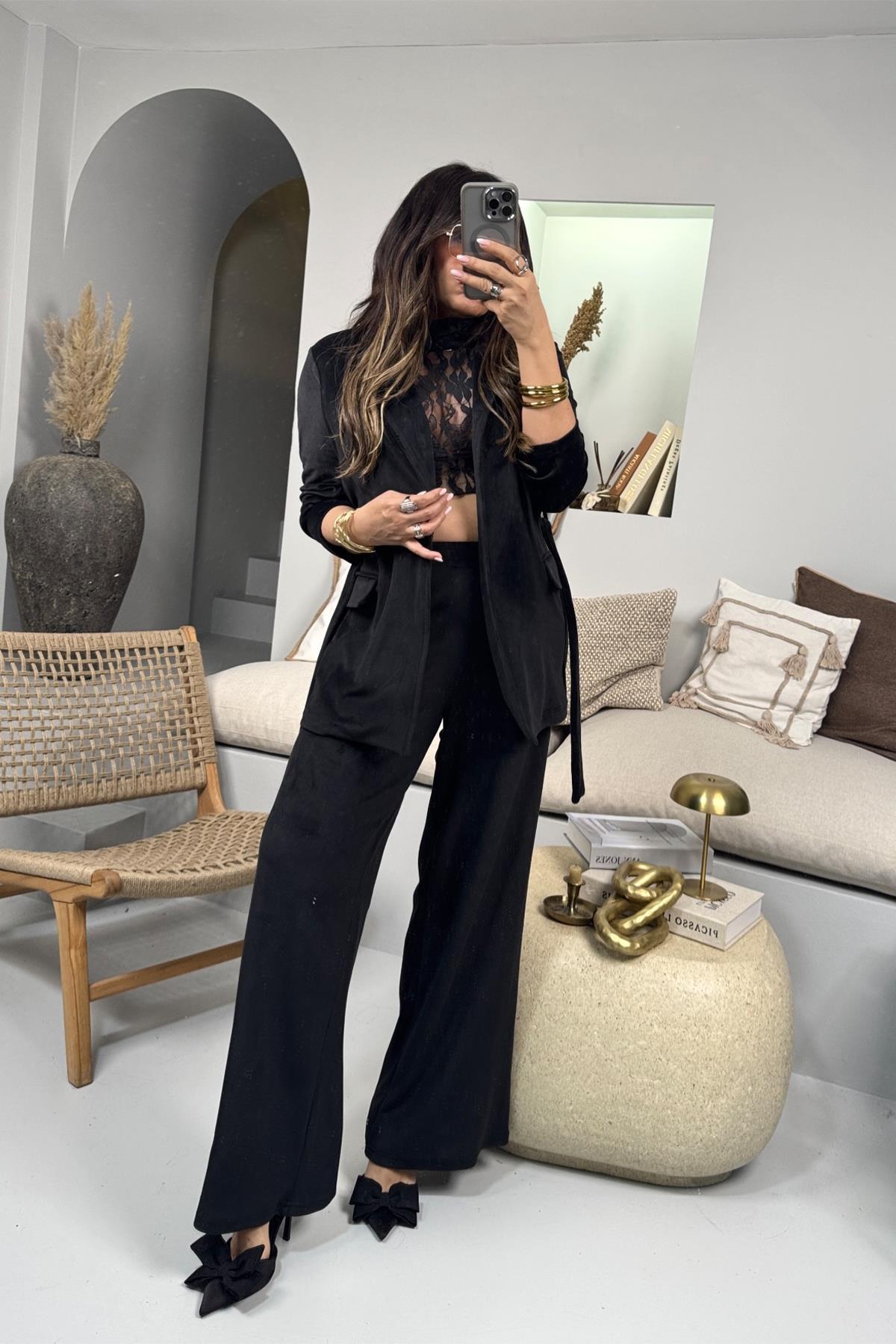 NW Model Kadife Takım Siyah