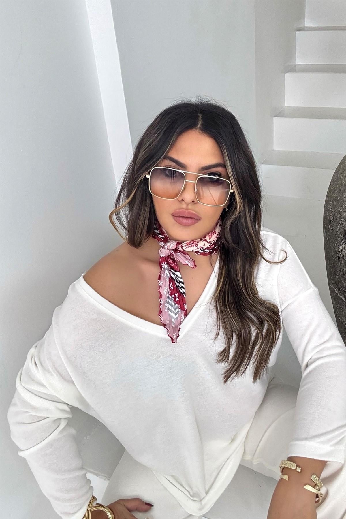 Ön Arka V Yaka Yumoş Örme Bluz Ekru