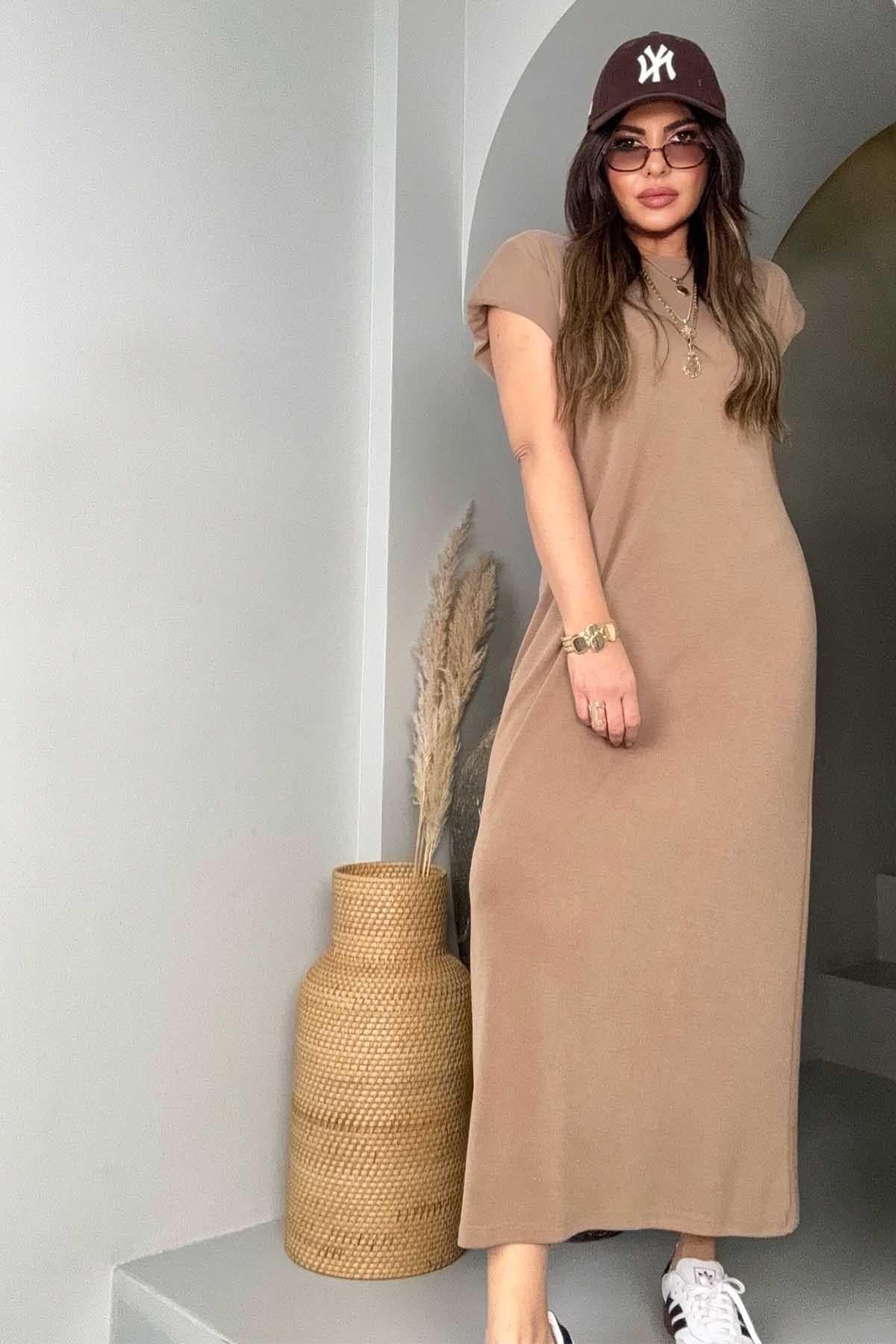 Oysh Model Vatkalı Midi Elbise Camel