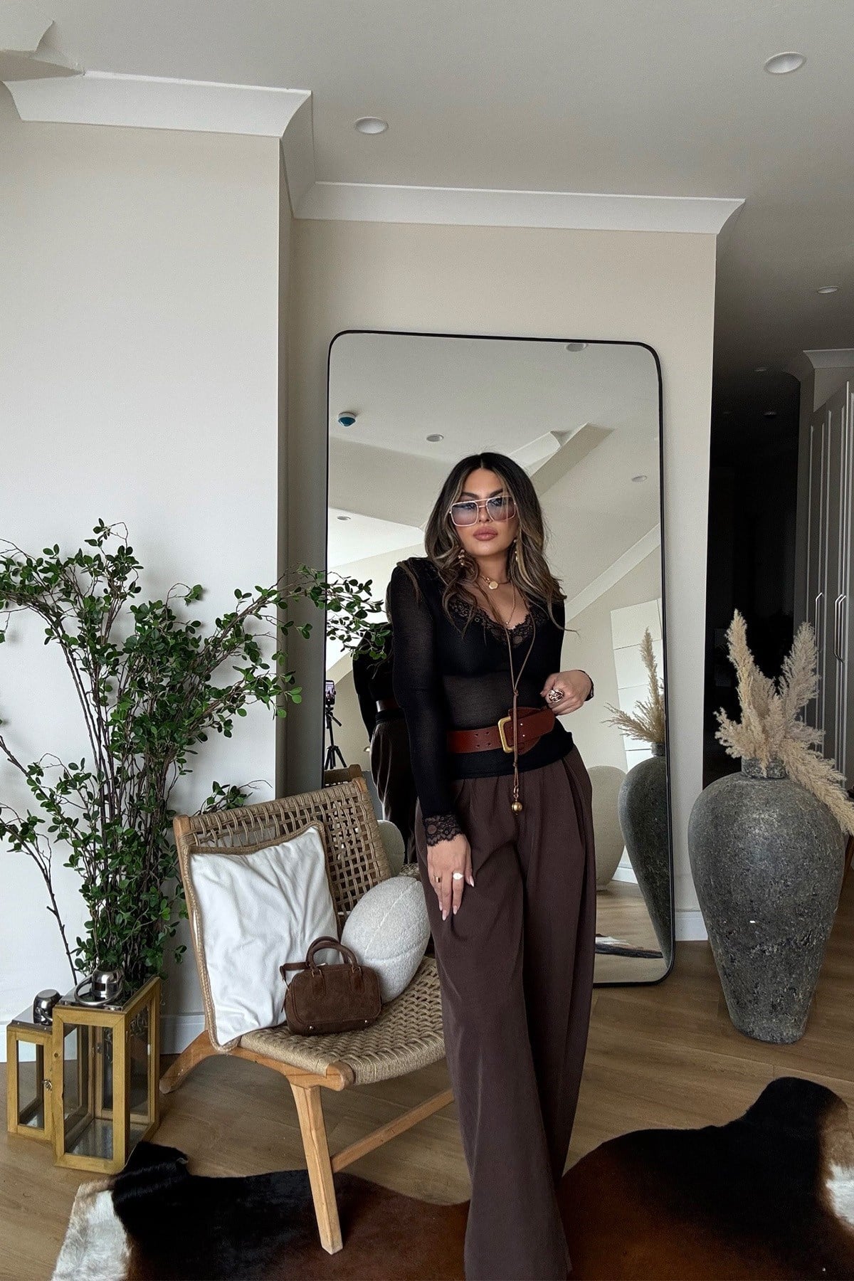 Oysho Model Dantel Detaylı Yarı Transparan Bluz Siyah
